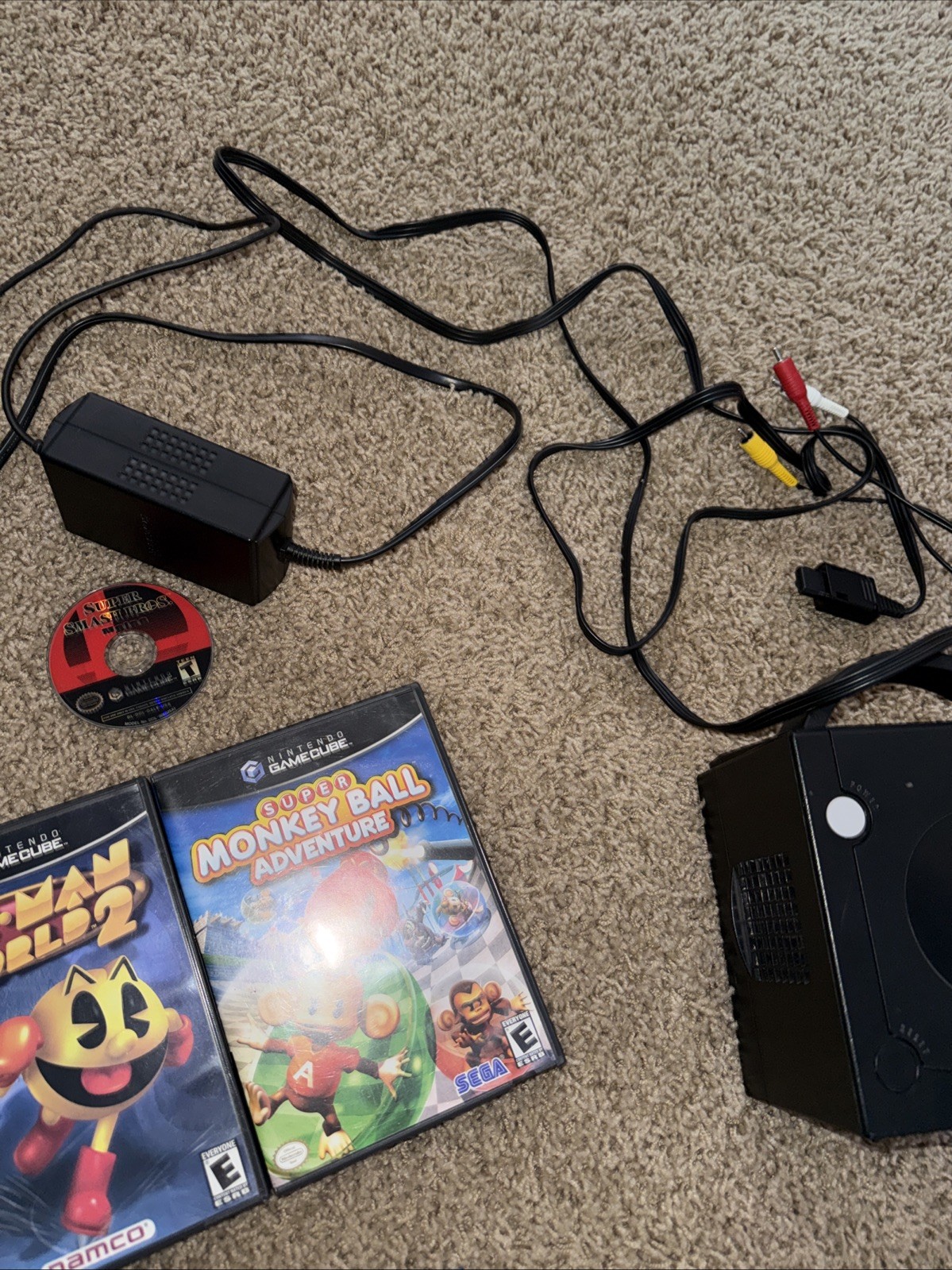 Nintendo GameCube Black Bundle with 4 controllers(1 OEM) , 3 Games, 512mb card