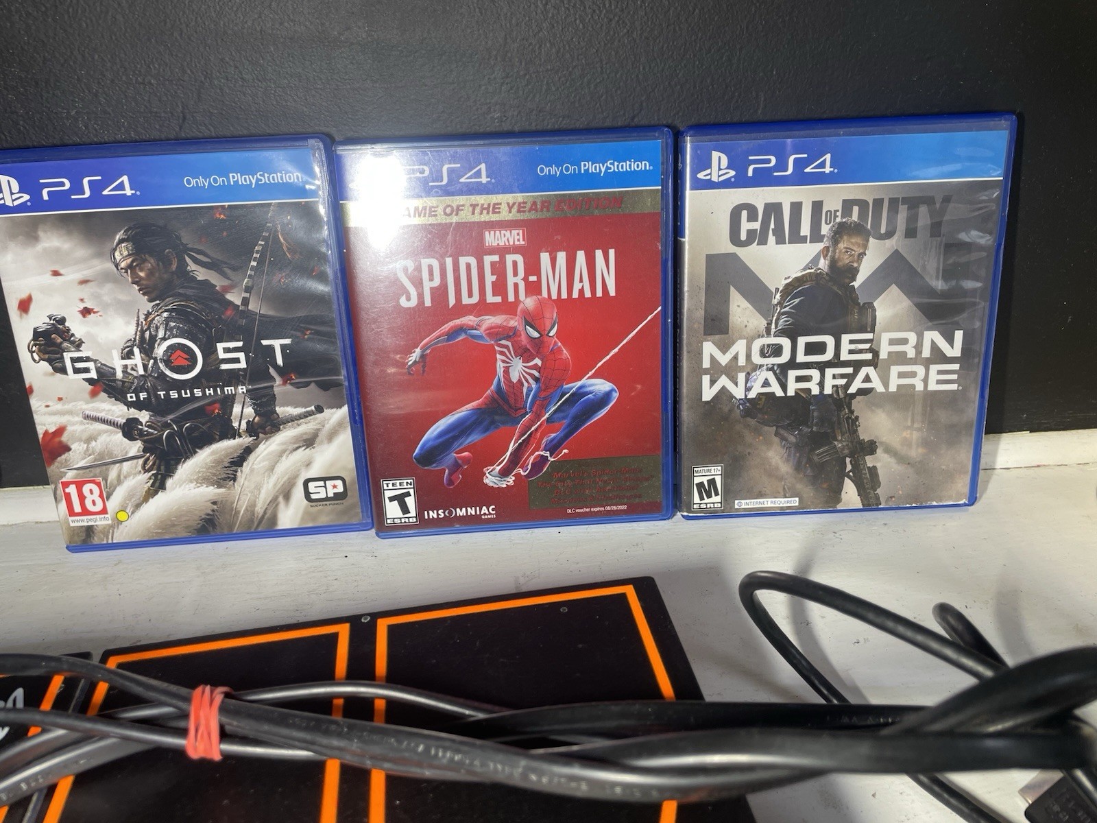 Sony PlayStation 4 Black Ops 3 Edition Console w 2 Controllers, charger, 3 Games