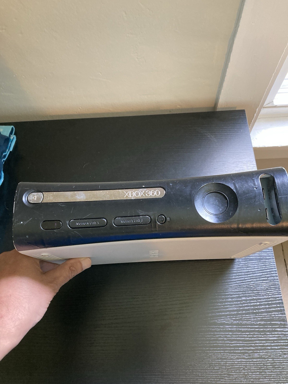 Microsoft Xbox 360 Core Model White System Console Only For Parts Or Repairs