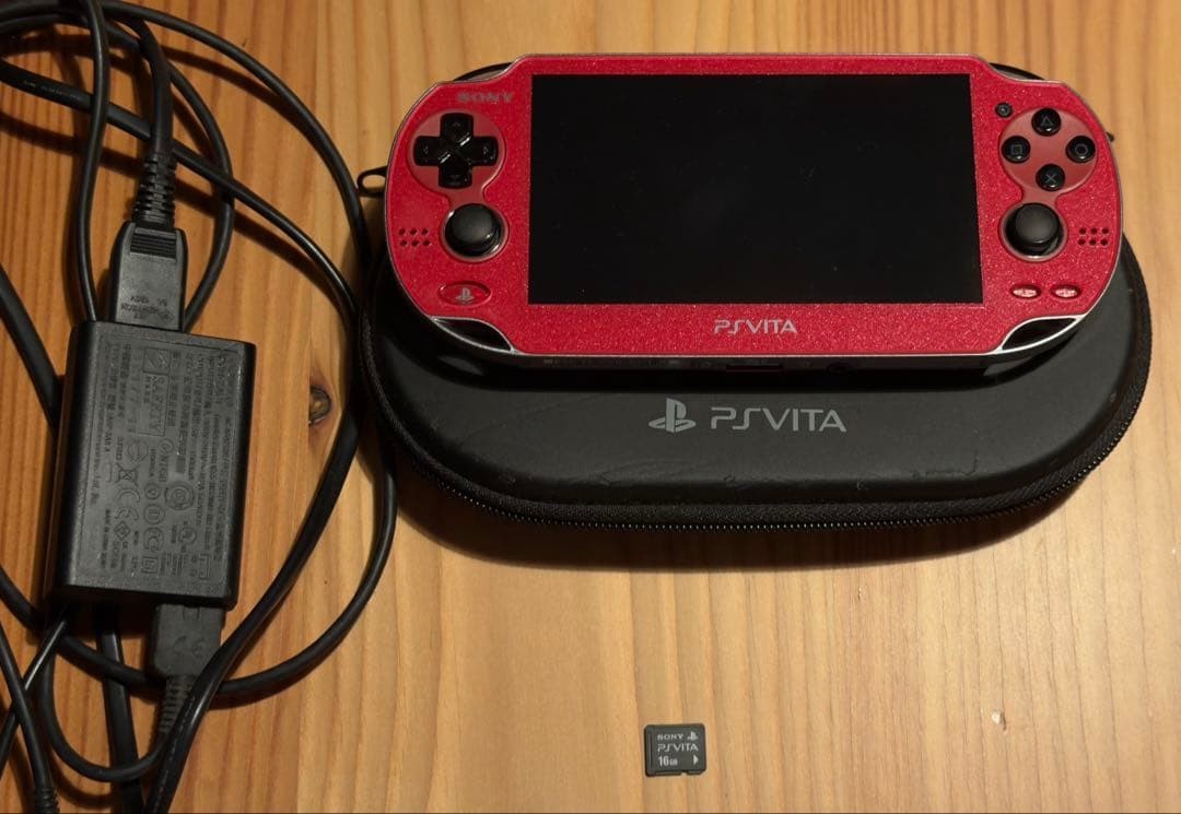 PSVITA PCH 1000 Cosmic Red