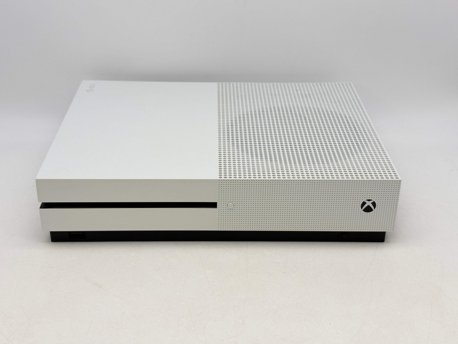 Microsoft Xbox One S 1681 500GB Standard Edition White Used