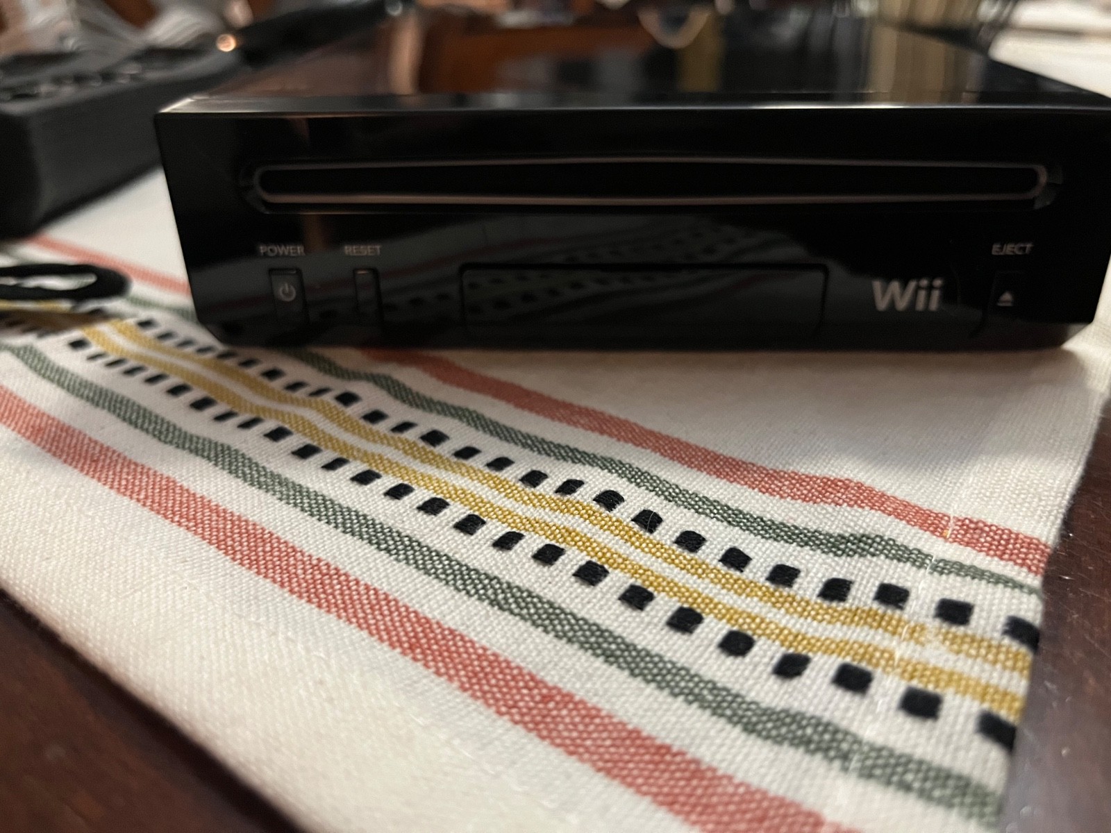 Nintendo RVLSKRP2 Wii Console with Wii Sports Resort