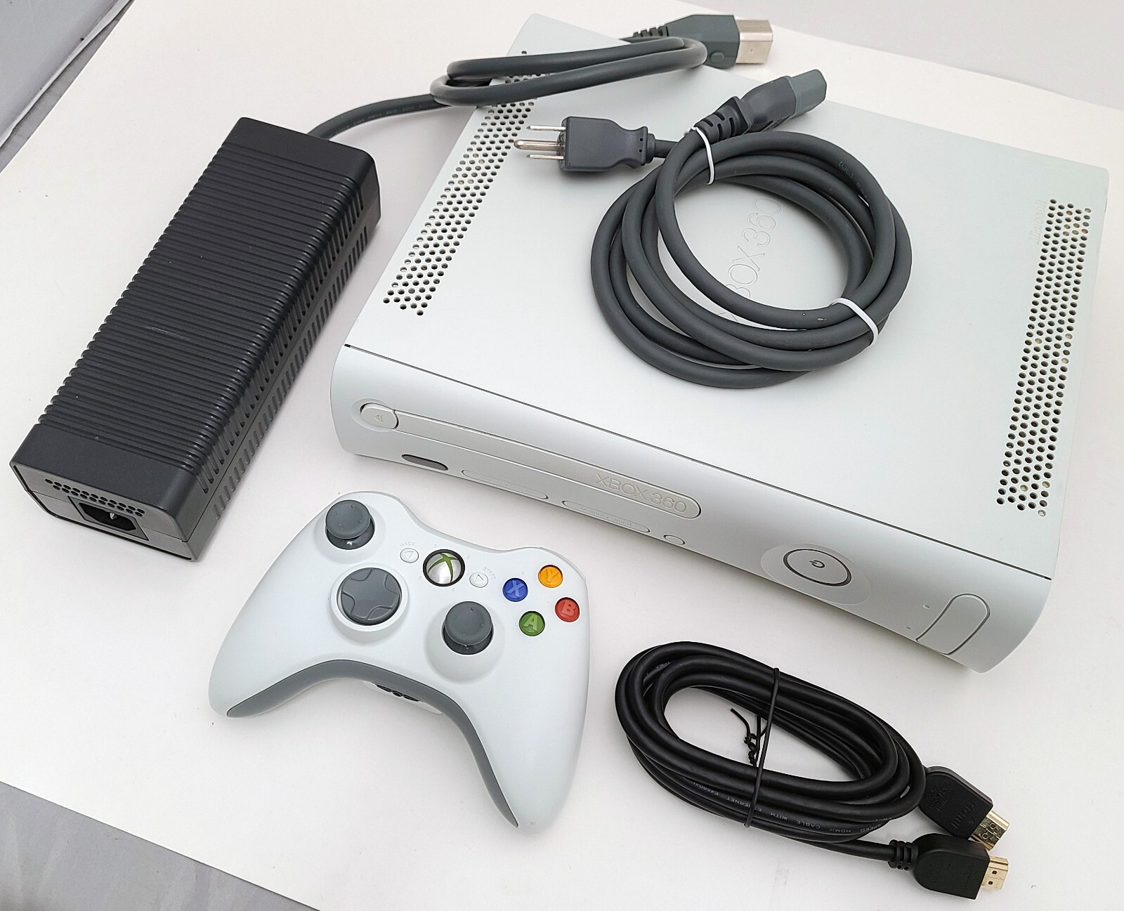 Microsoft XBox 360 Core Matte White Video Game Console Gaming System HDMI 4GB