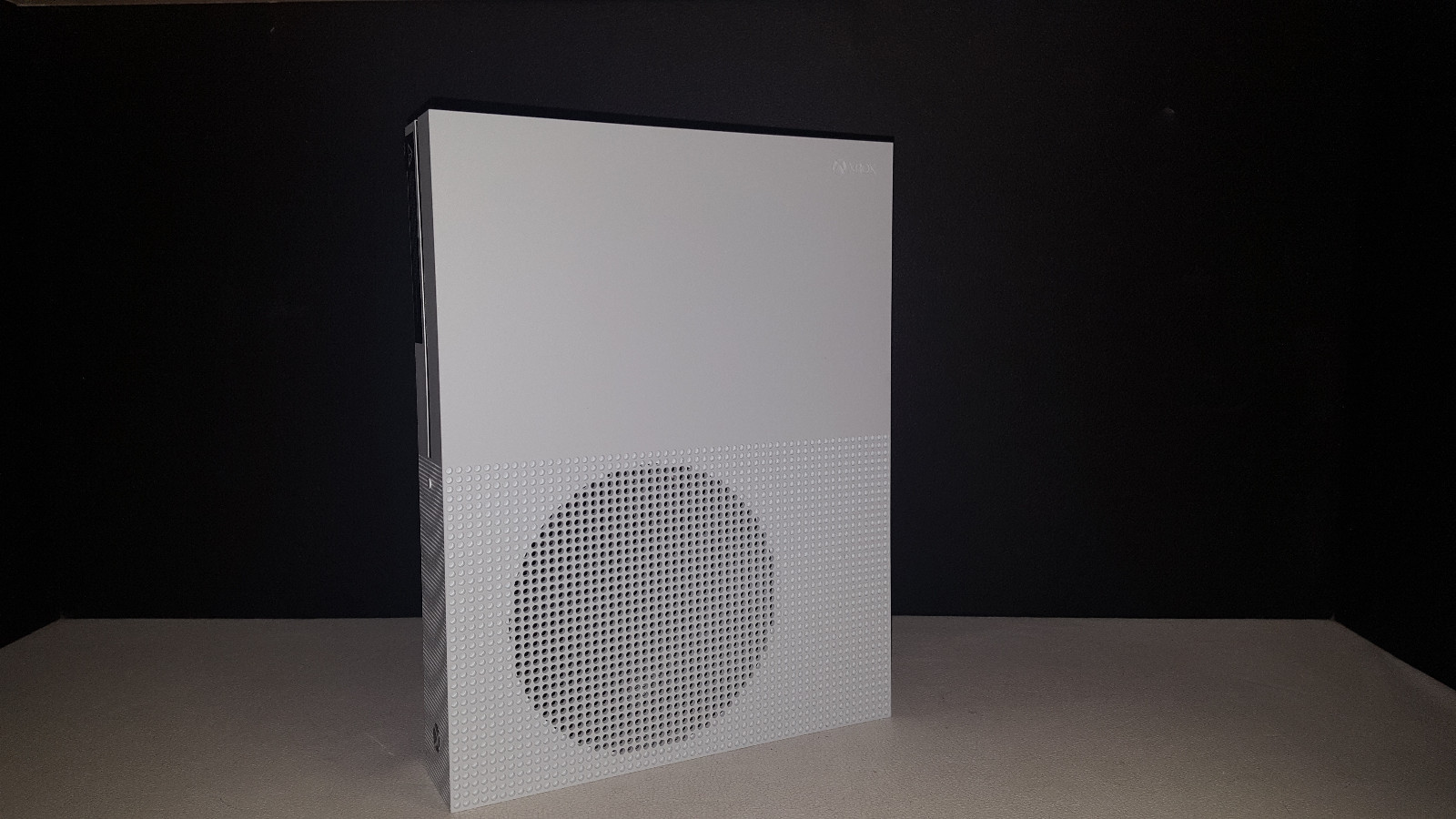Microsoft Xbox One S 1TB Console w/ Accessories 4K UHD Blu-ray-12 month Warranty