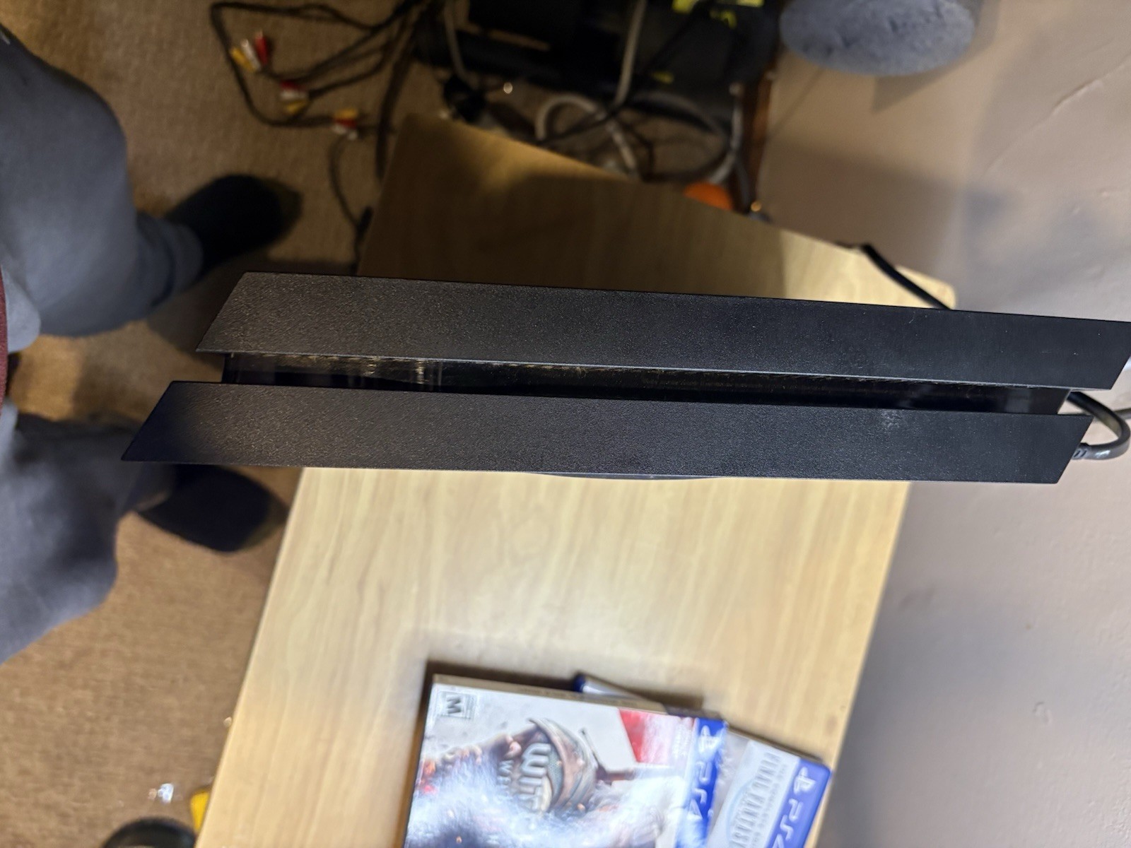 Sony Playstation 4 500GB Black Console PS4 W/ 2 Controllers,Cords, 2 Games