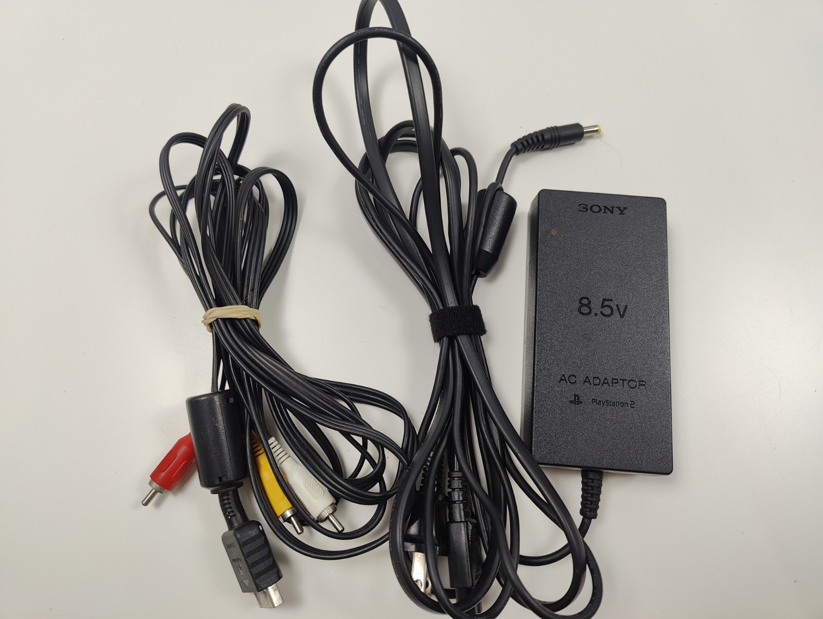 Sony PlayStation 2 Slim SCPH-77001 w/ Controller & Cords TESTED WORKS