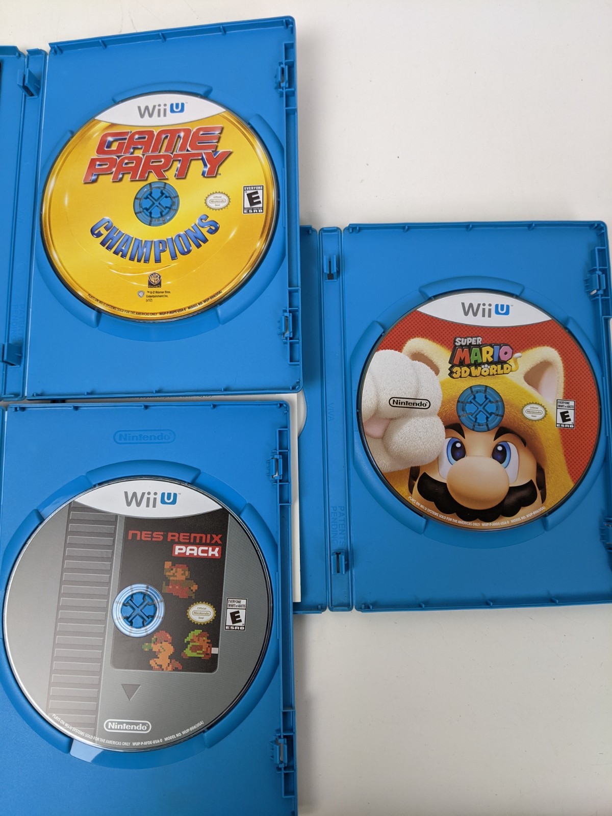 Wii U Console, Pad & Game Bundle WUP-010 WUP-101(02) NES Remix Mario 3D World