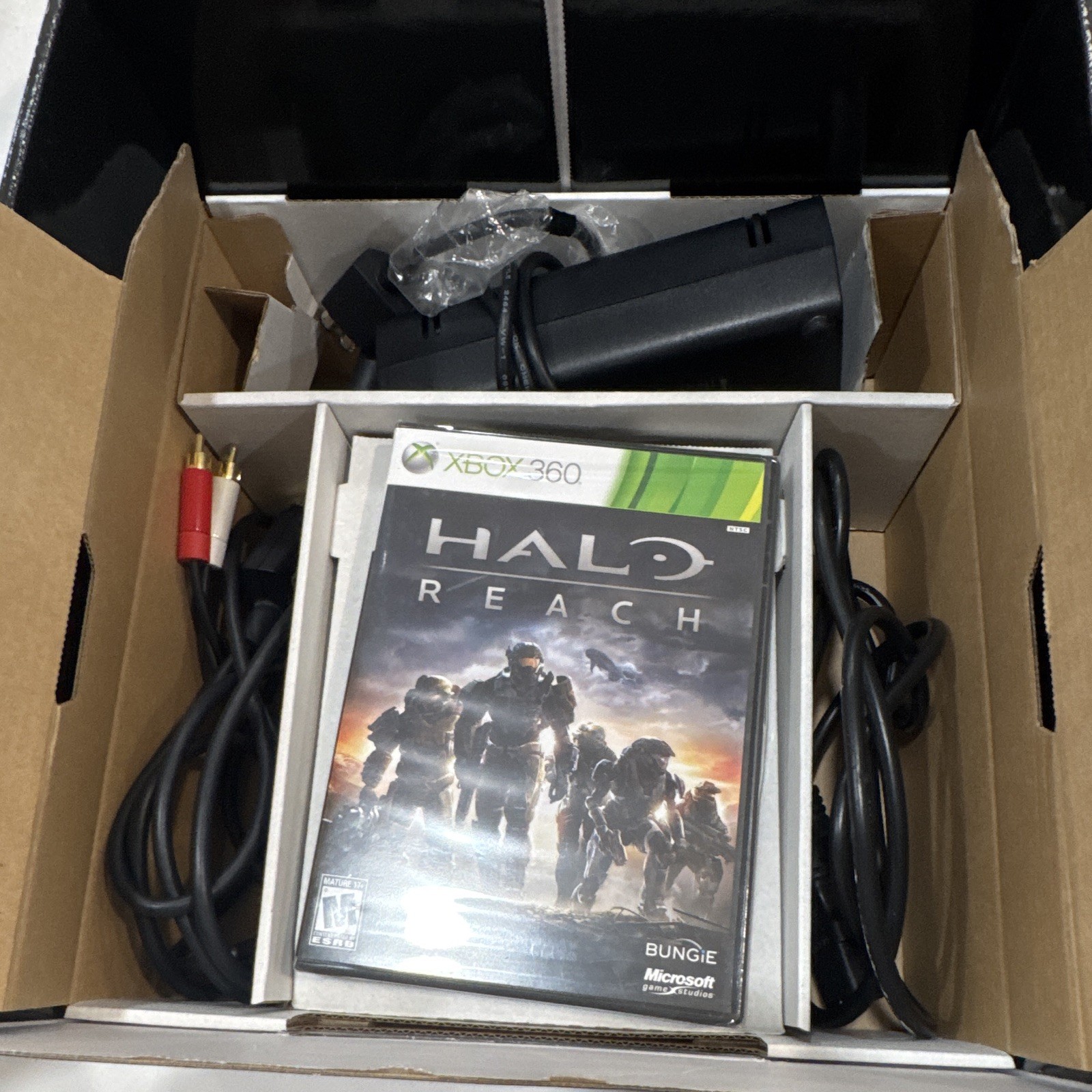 Microsoft Xbox 360 S Halo Reach Lim Edition 250GB Bundle 2 Controller (+3 Games)