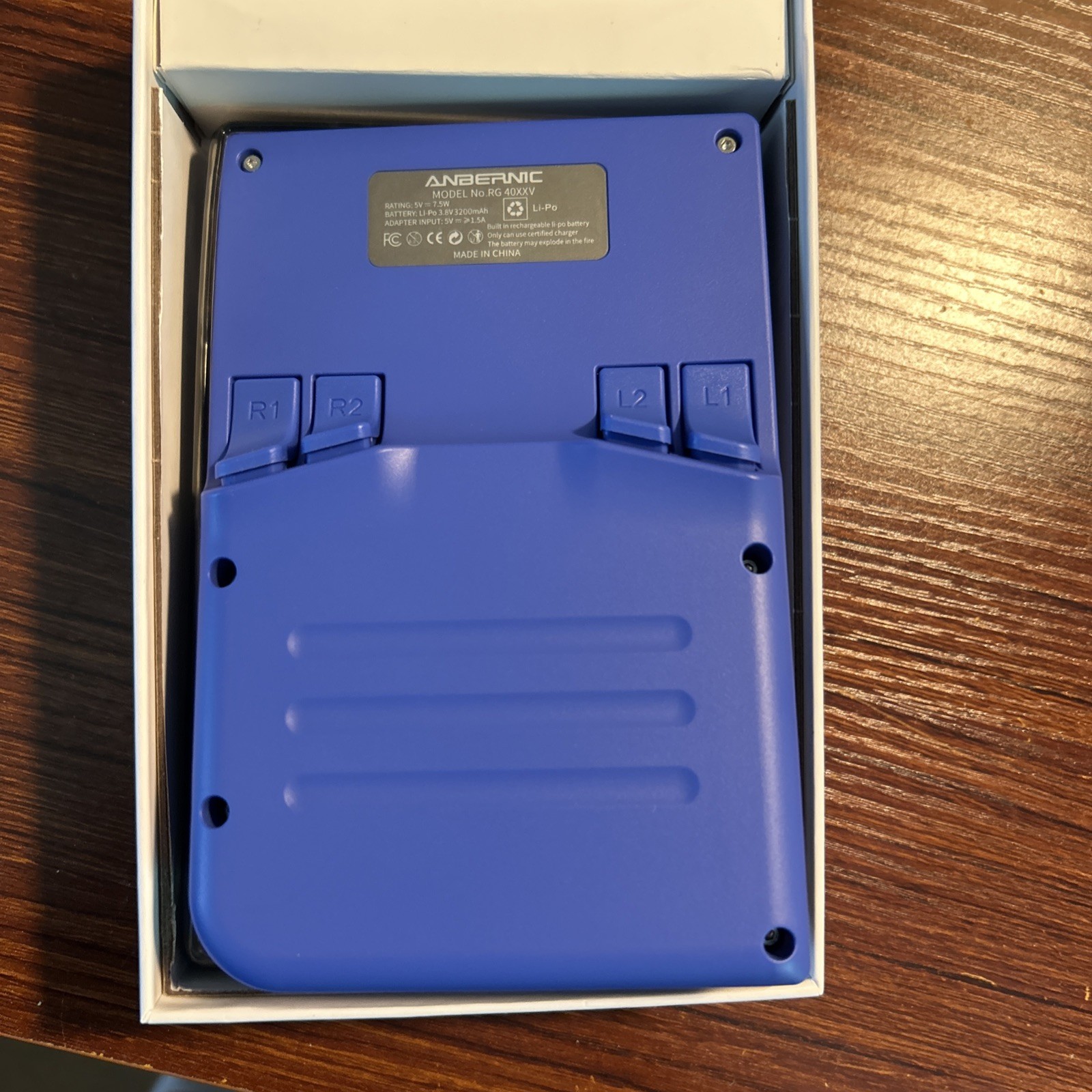 RG 40XXV Blue Anbernic 4.0′ IPS handheld Game Console Linux 64-Bit 64GB