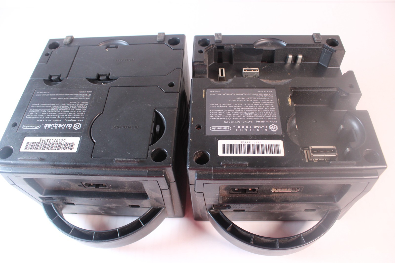 Nintendo Gamecube 3 X DOL-001 / 1 X DOL-101 FOR PARTS CONSOLES LOT