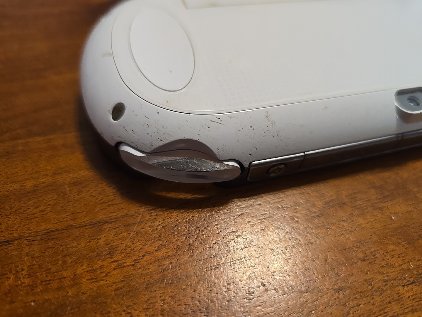 Sony PlayStation Vita White Handheld System – w/ 64gb sd – Tested working great!