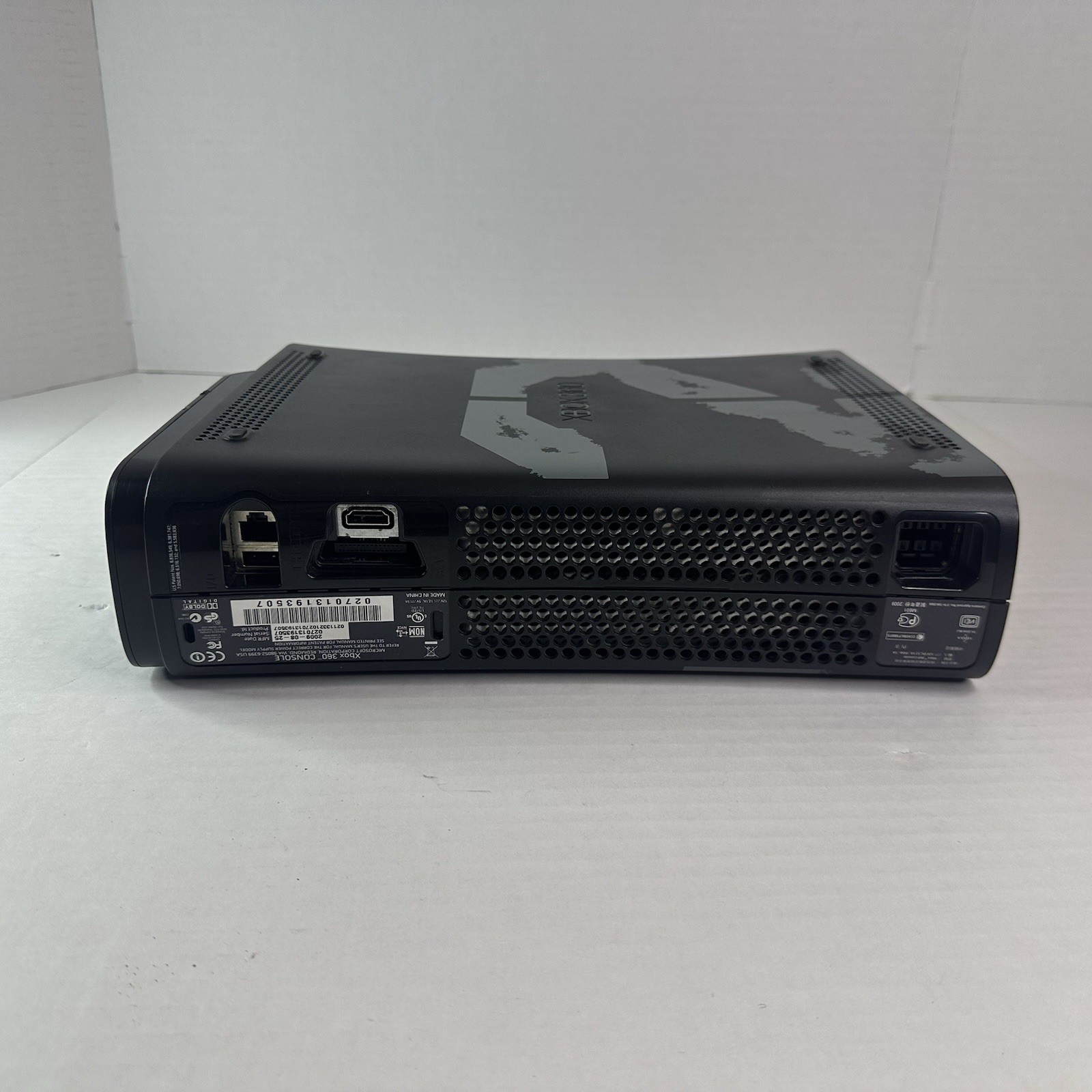 Microsoft XBOX 360 Modern Warfare 2 Console For Parts or Repair MW2 Edition READ