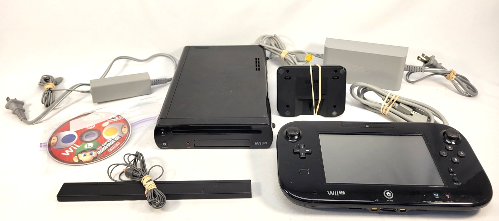 Wii Console W/Pad WUP-101(02) & WUP-010 (USA)