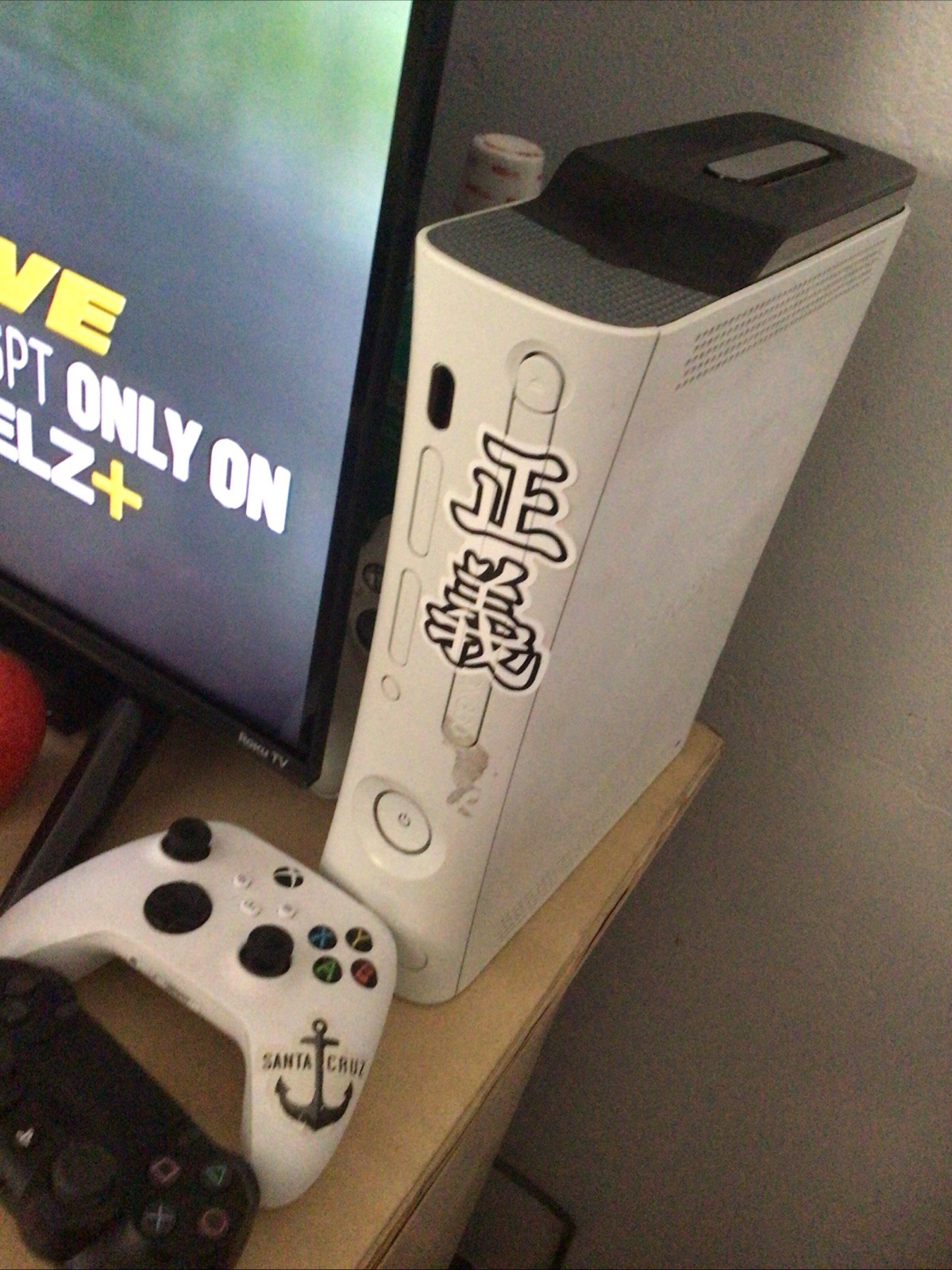 Microsoft Xbox 360 Pro 20GB Home Console – B4J00107