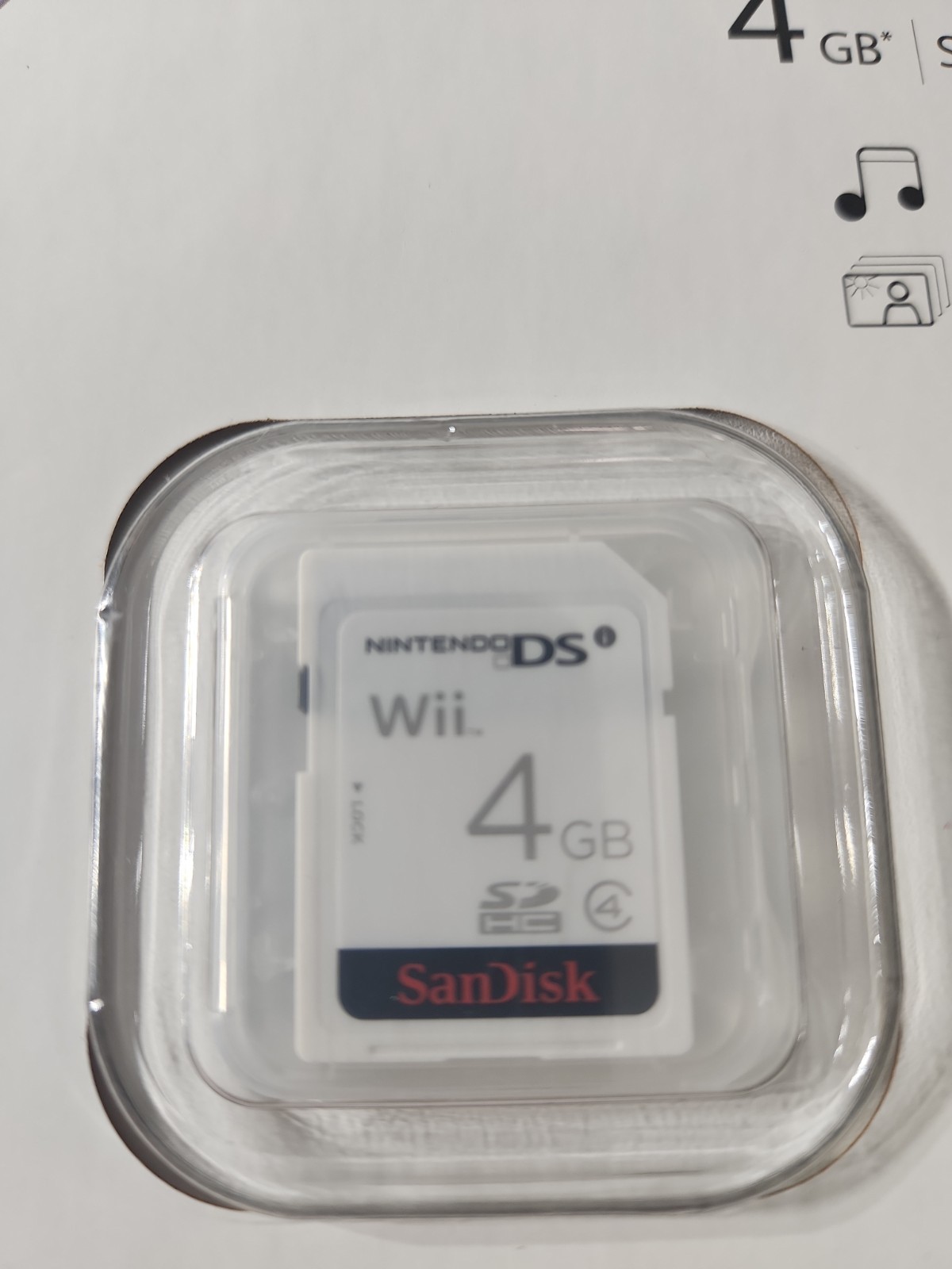 Nintendo Ds Wii 4 Gb SDHC card. SanDisk