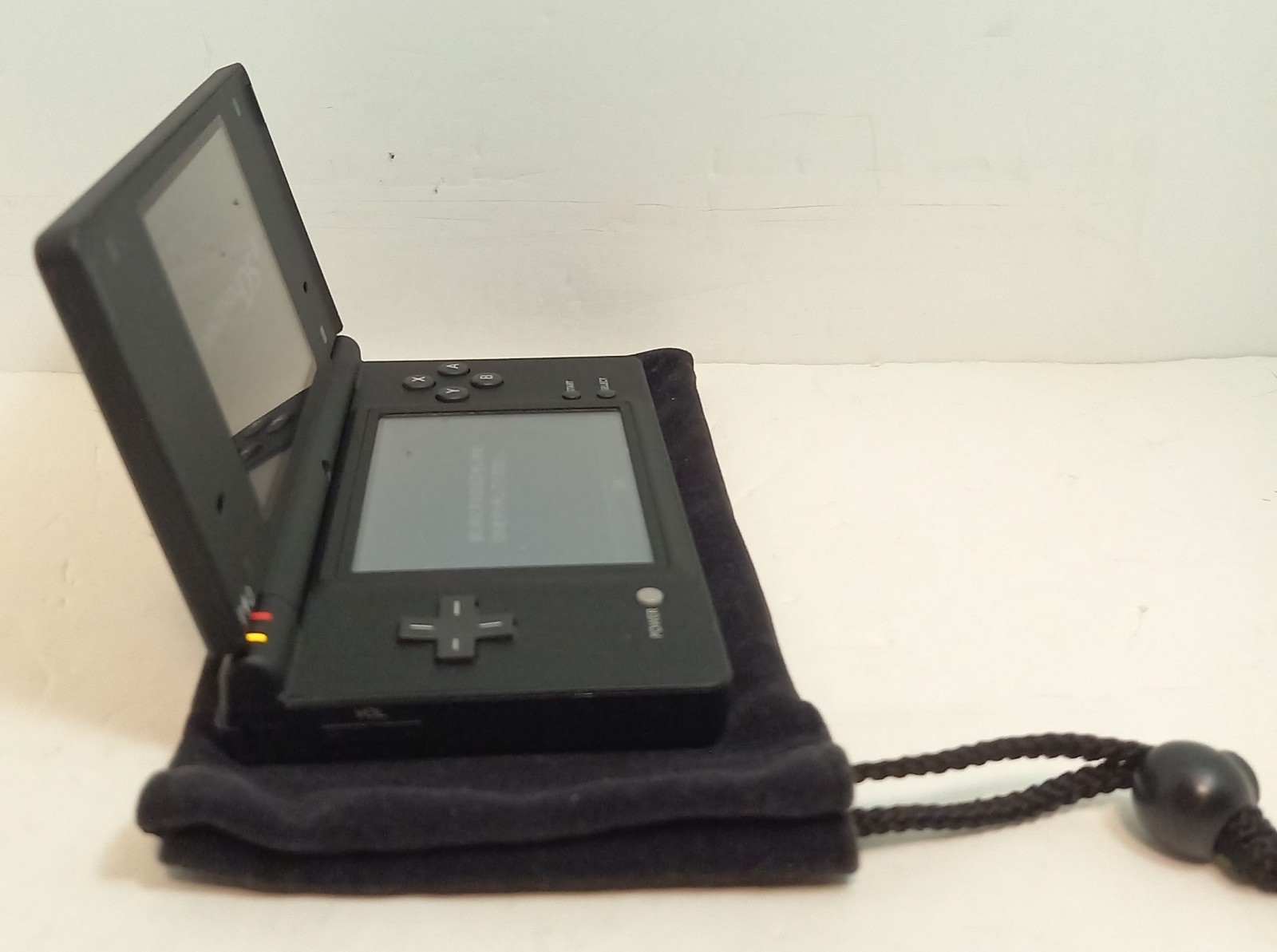 Nintendo DSi Game Console Black color W/ Box Instruction Charger Tested Working