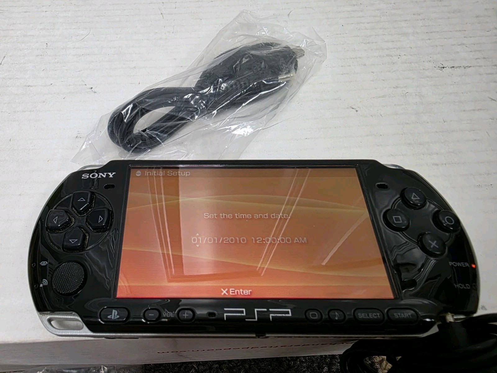 Sony PSP-3001 Piano Black PSP Slim Handheld Console New Battery/Charger Tested