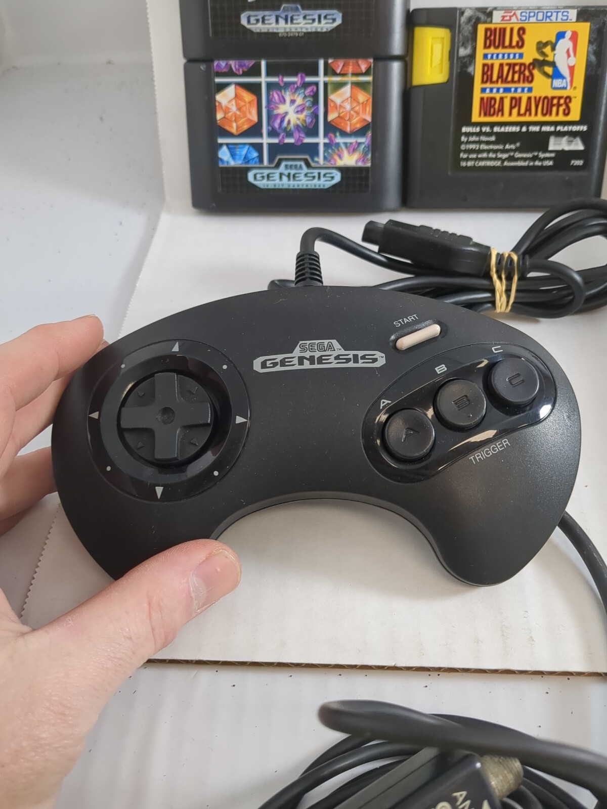 SEGA Genesis II 16MB Home Console 5 games bundle/w Sonic 2. Tested.