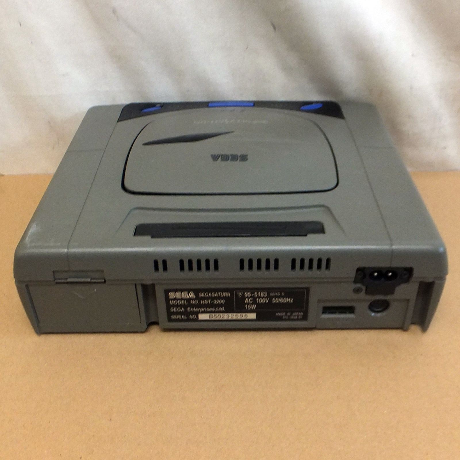 R820 Rare Sega Saturn Console with Virtua Gun Software HST 3200 Used 15