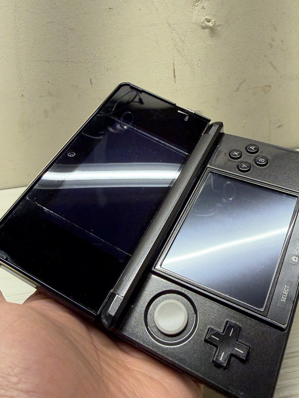 Nintendo 3DS Cosmo Black Handheld Console System CTR-001 No Stylus