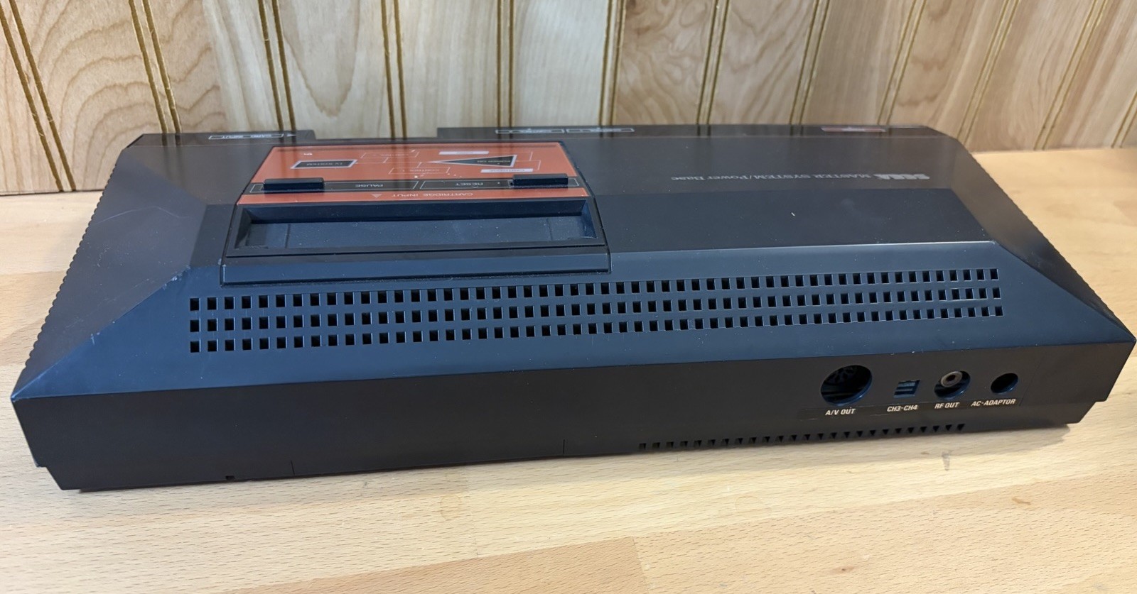 Sega Master System Power Base Video Gaming Console only *Broken Plastic* TESTED