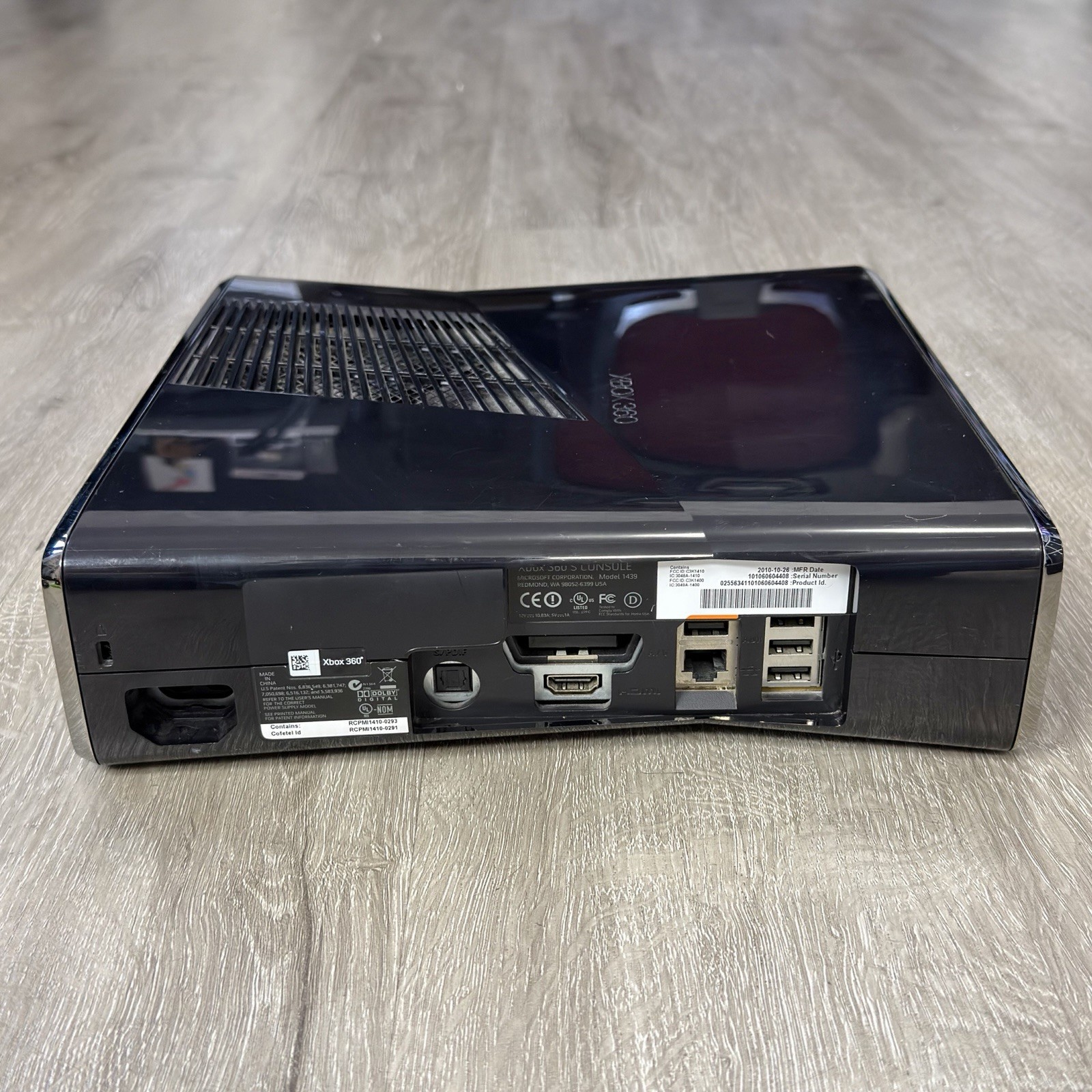 Xbox 360 S Slim Model 1439 Glossy Black Console 250GB HDD w/ Controller Works