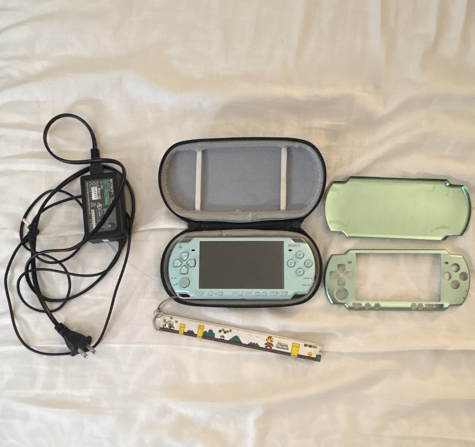 Sony PSP-2000 Felicia Blue Console Japan Tested Working + Case + Shell