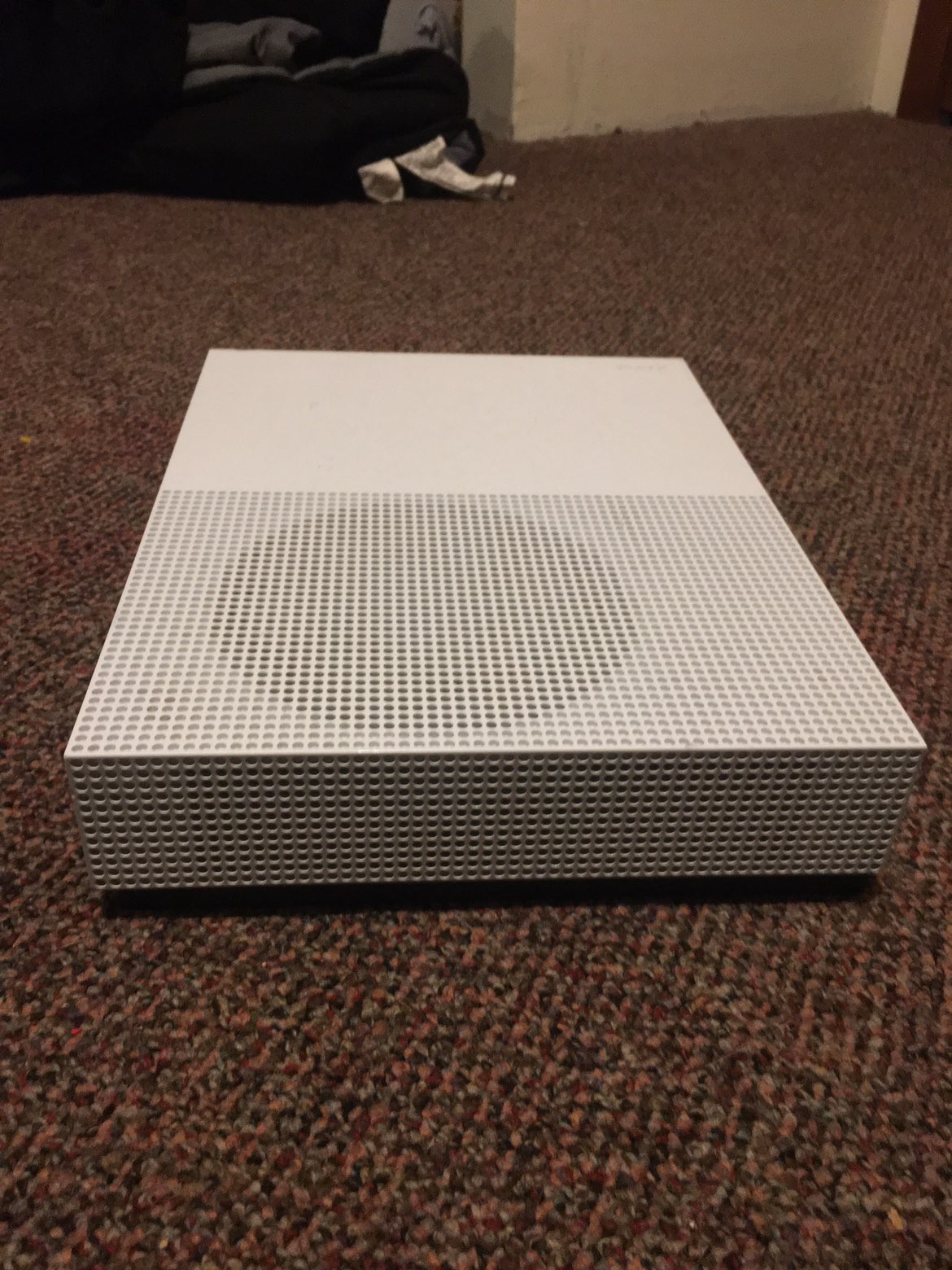 Microsoft Xbox One S 1681 1TB White Home Console Bundle Working