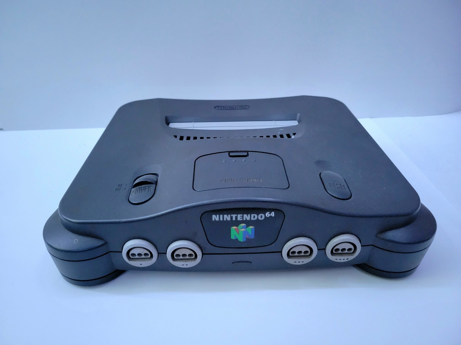 Nintendo 64 Console Bundle w/ Games and Controller