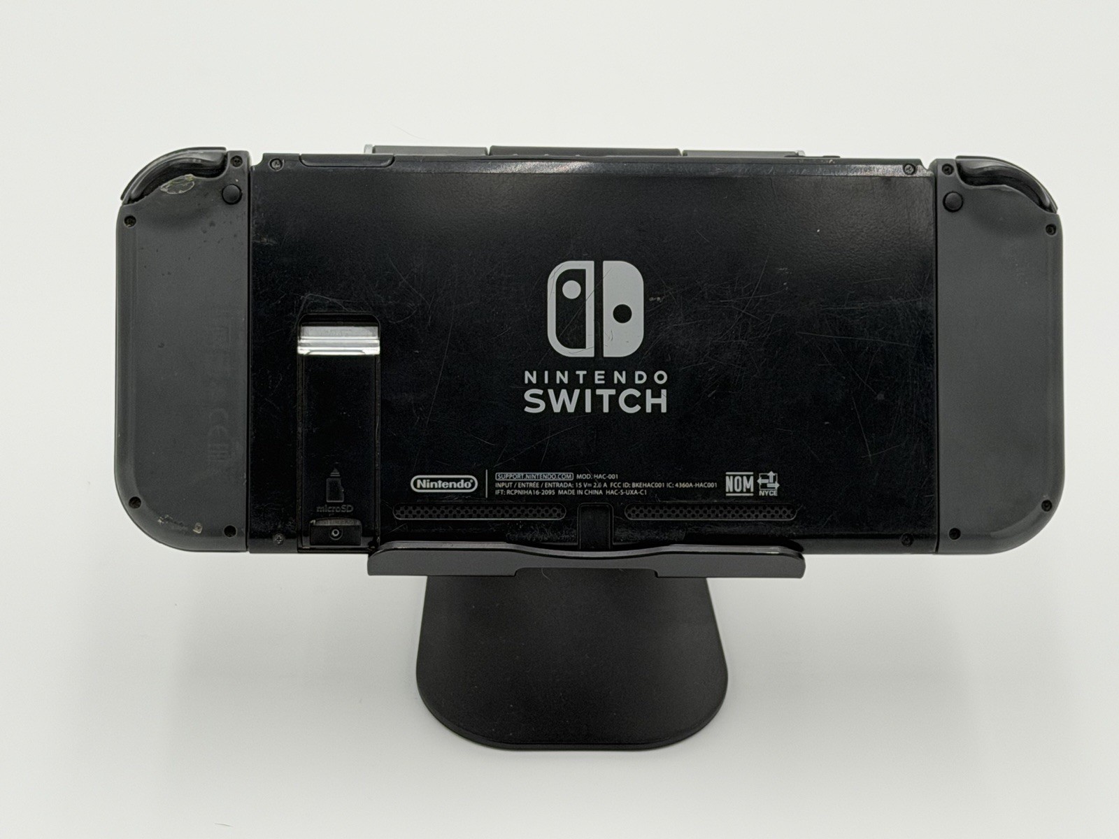 Nintendo HAC-001 32GB Switch Console – Black – Untested