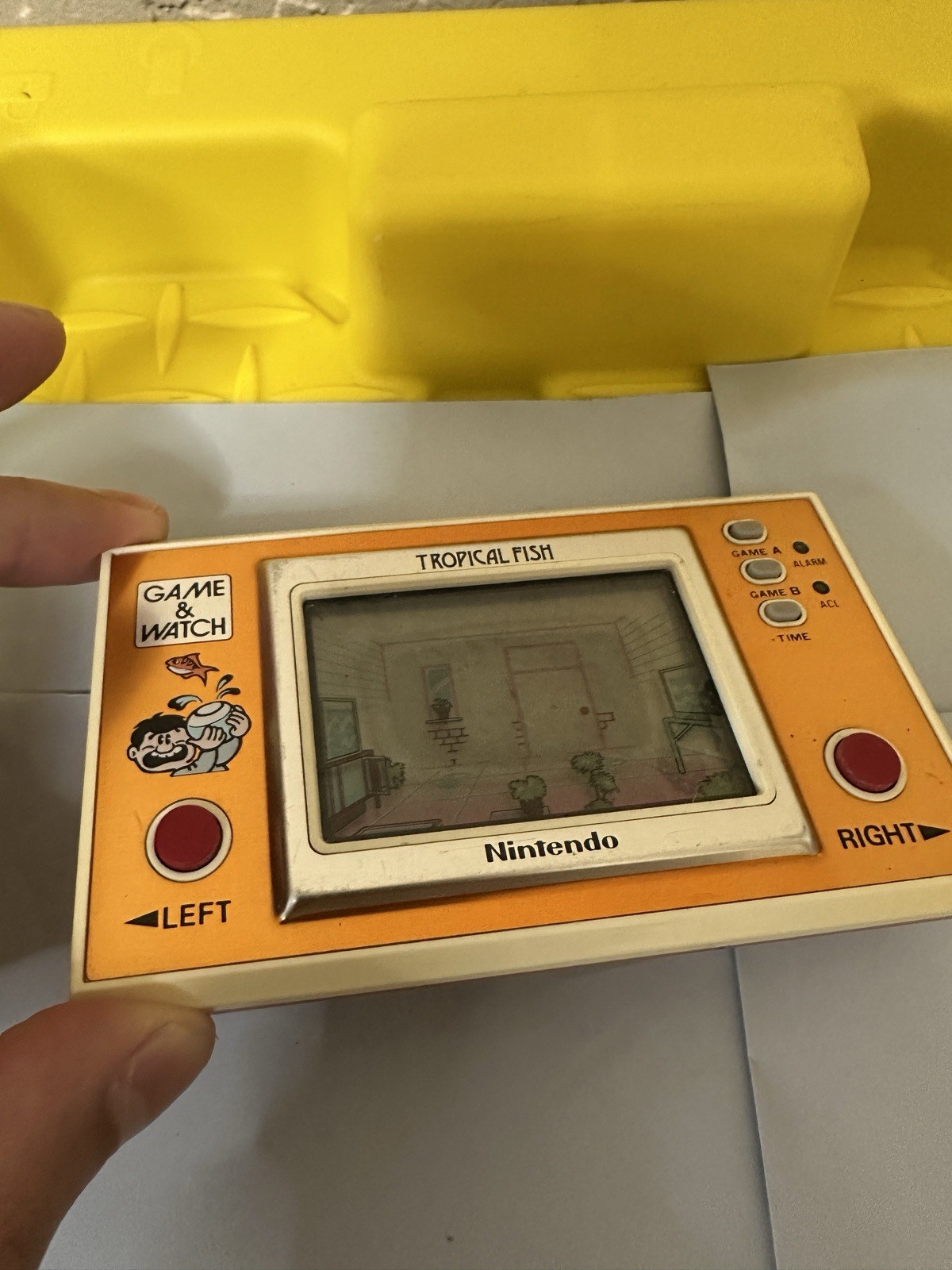 1985 Nintendo Game & Watch Tropical Fish Working