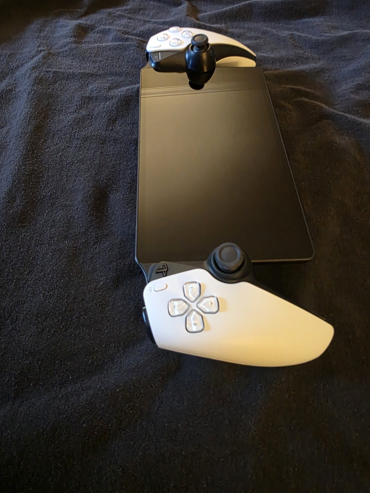 Sony PlayStation Portal Remote Player PS5 + Skull & Co Case CFI-Y1001