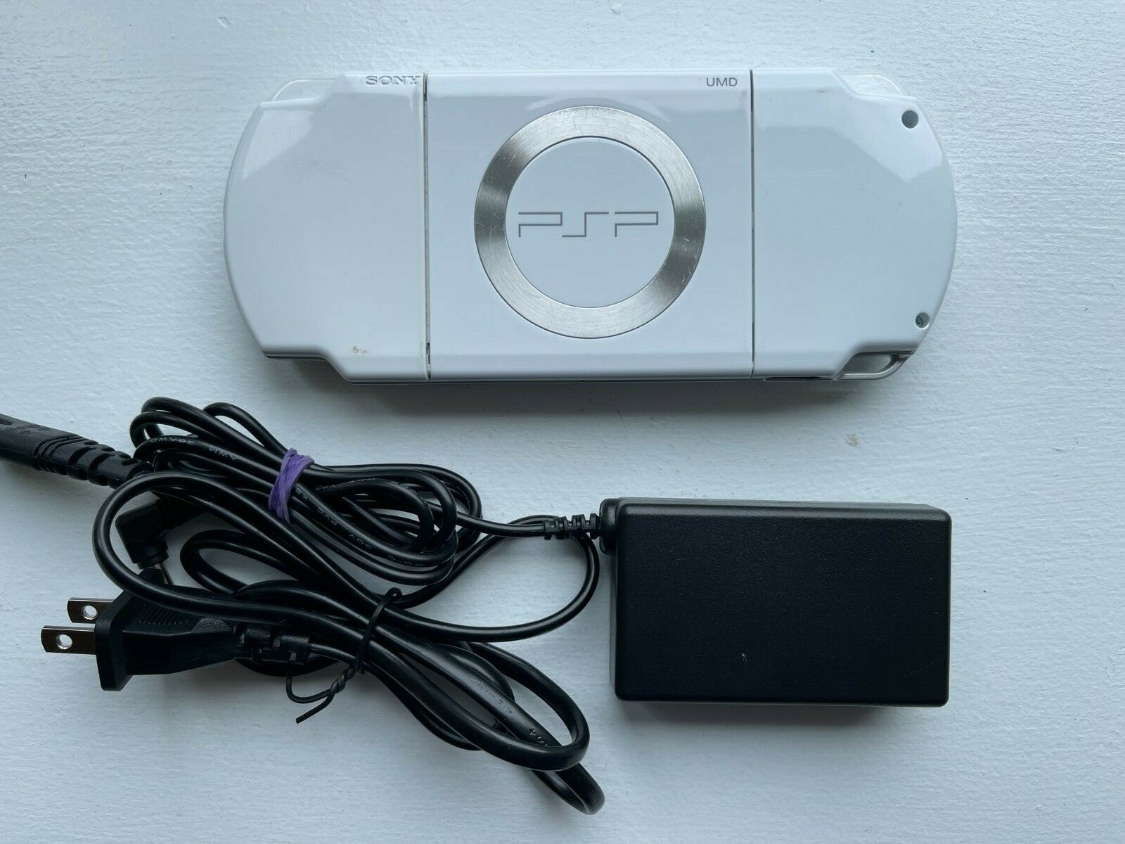 PSP 2000 Ceramic White – Good Condition – OEM Japan Import US Seller