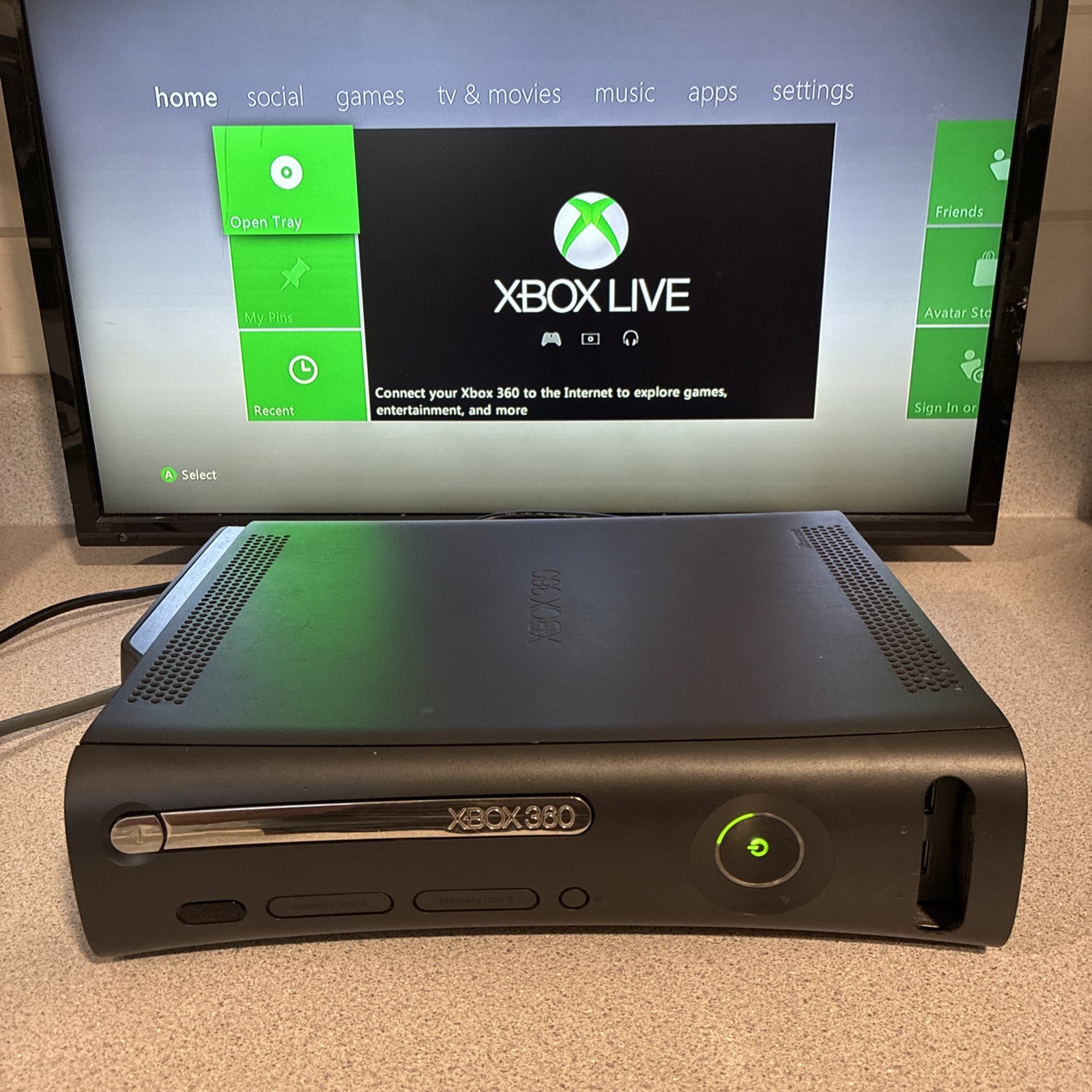 Microsoft Xbox 360 Elite Console Black 2009 Works Disc Tray Sticks Vtg Retro