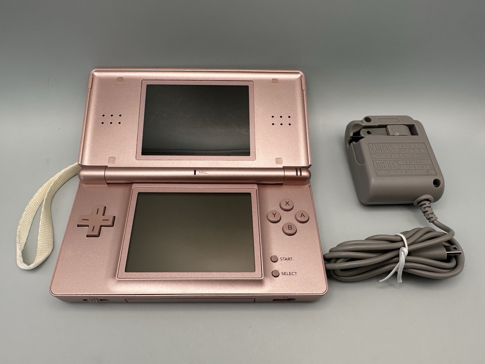 Nintendo DS Lite USG-001 Metallic Rose – original slot cover, stylus, wriststrap