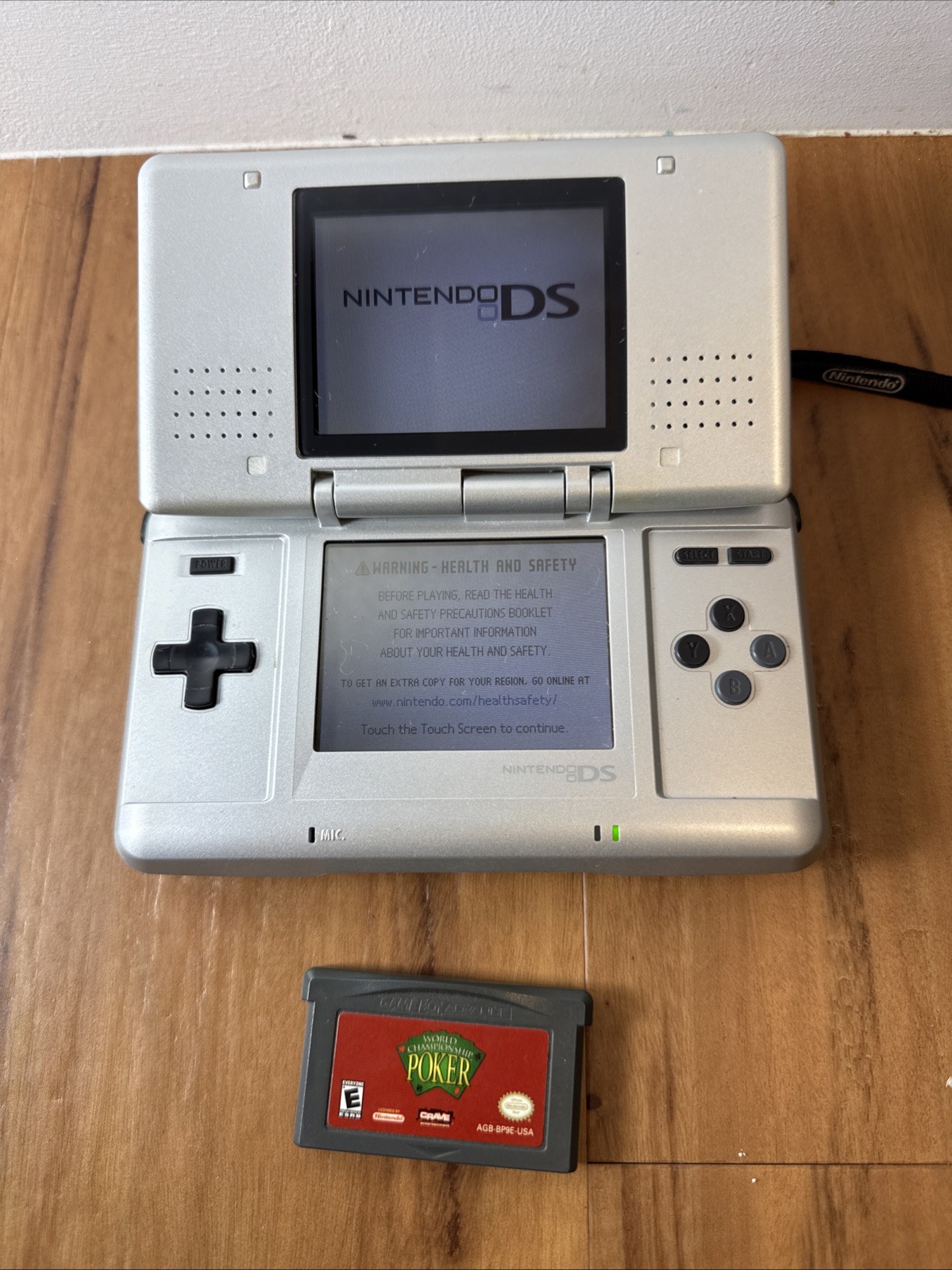Nintendo DS Silver Handheld System – Great Condition! – TESTED Comes With Poker