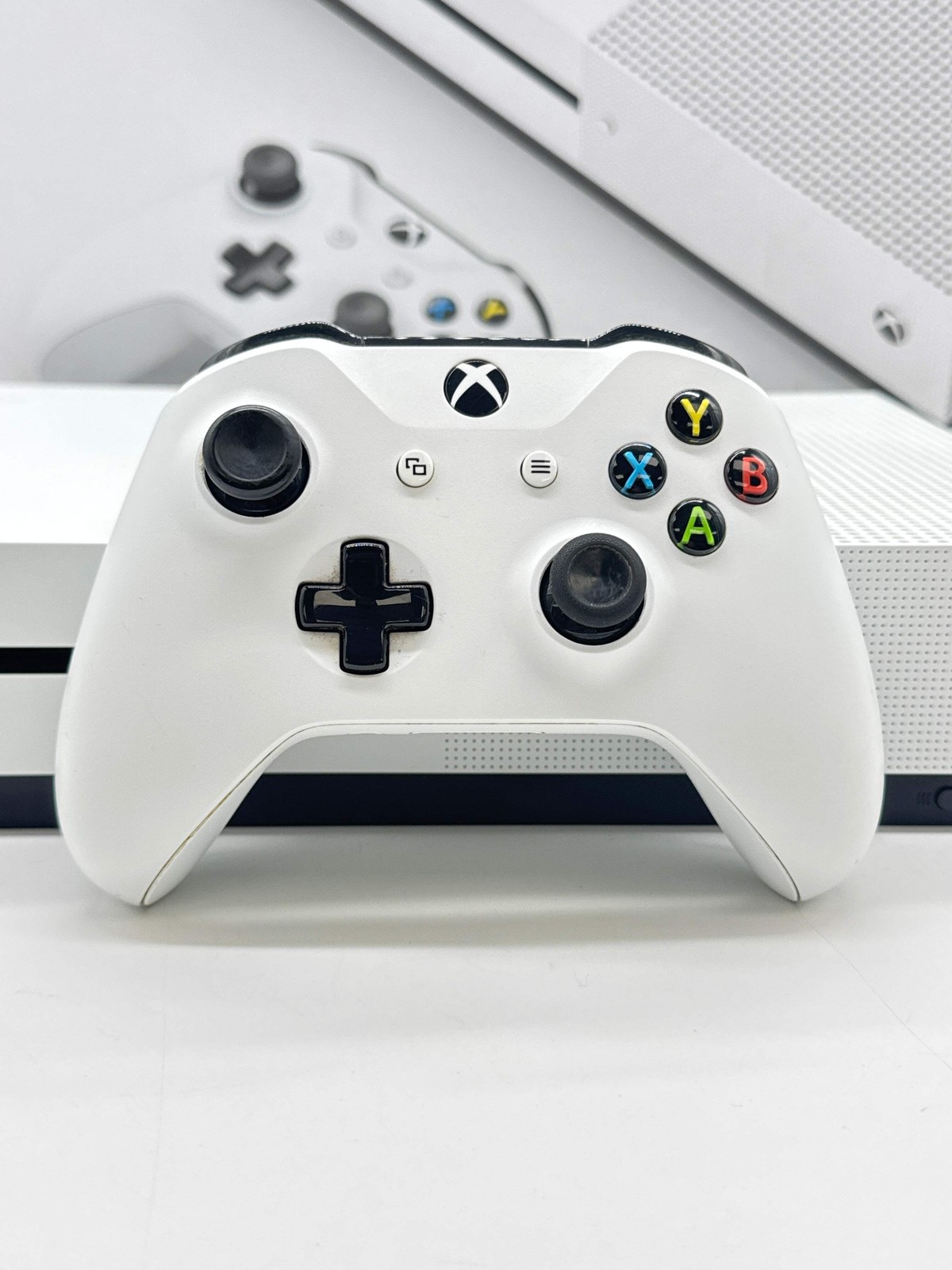Microsoft Xbox One S 500GB Console 1681 Controller Cables Bundle