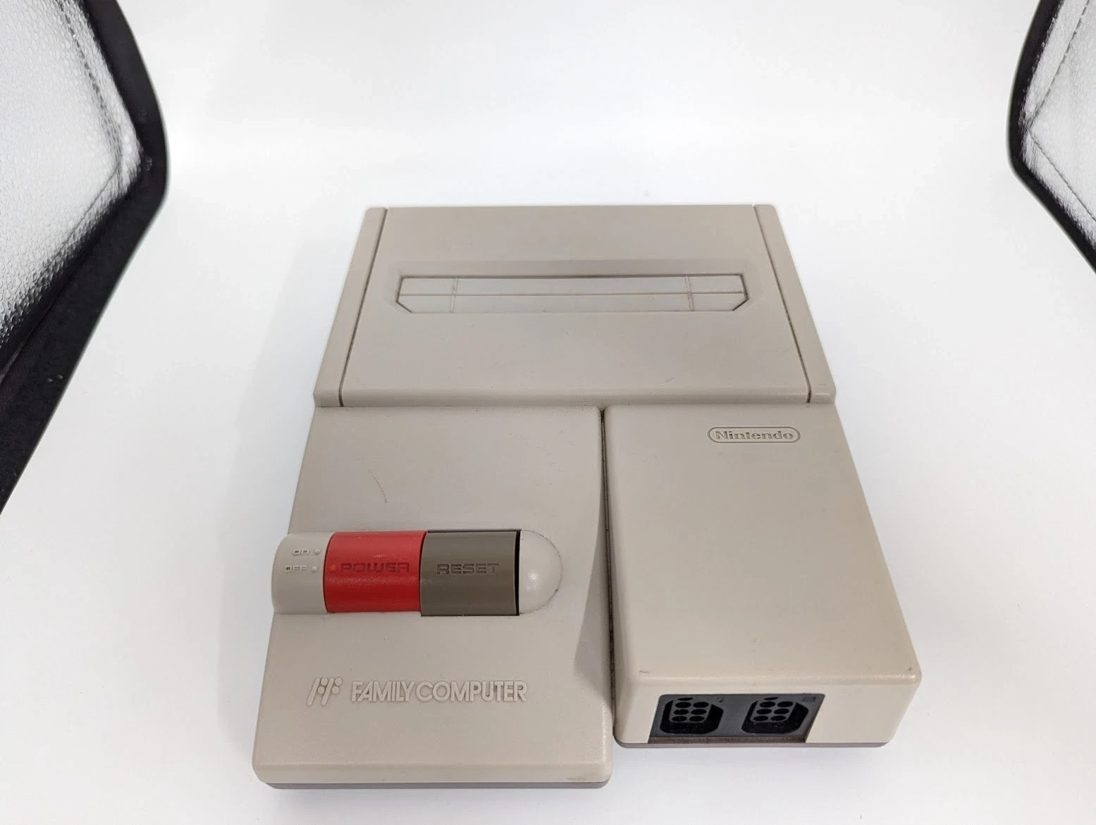 Z612 Nintendo New Famicom Console HVC-101 AV NES2 JAPAN USED SET