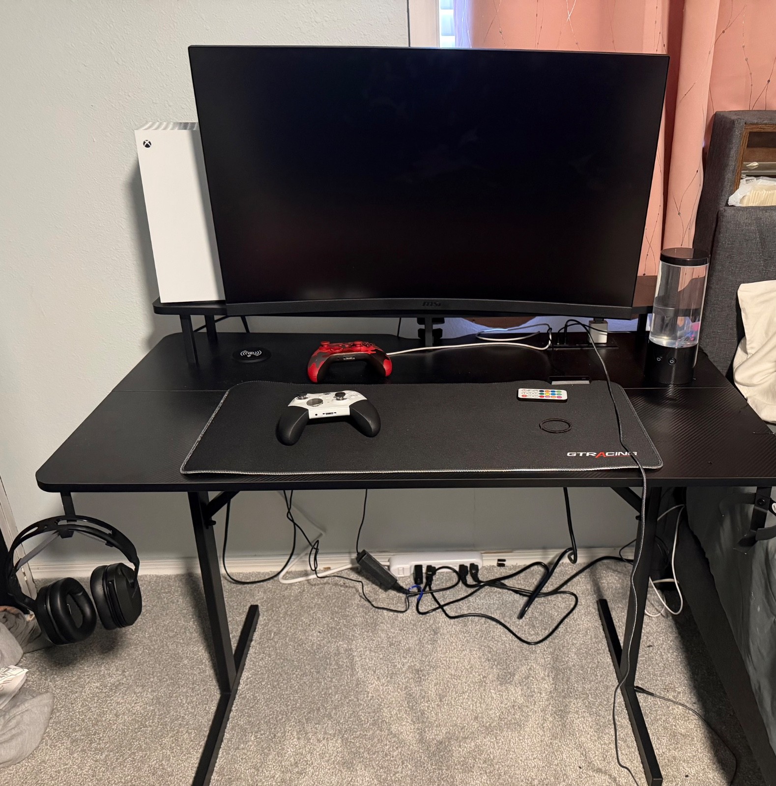 Full xbox x gaming set up all pretty new purchased within the last month