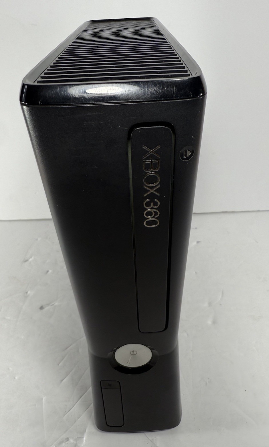 Microsoft Xbox 360 Slim Console Model 1439 4GB + Controller & Cables – Working