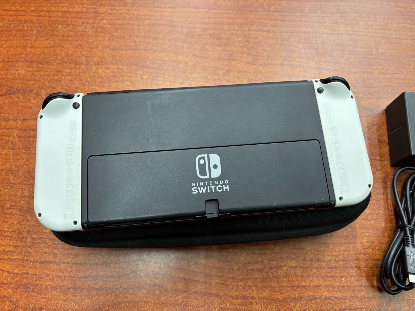 Nintendo Switch OLED – 64GB – White – 256GB microSD – Great Condition