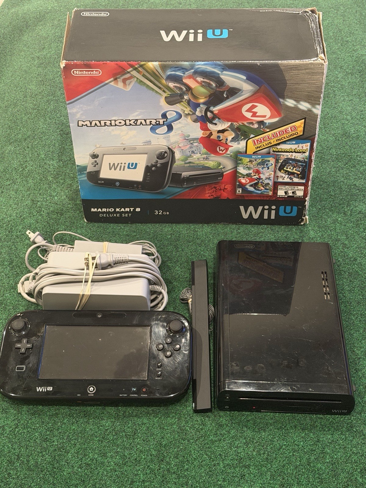 Nintendo Wii U 32GB Console Tested In Original Box Mario Kart 8 (NOT INCLUDED)