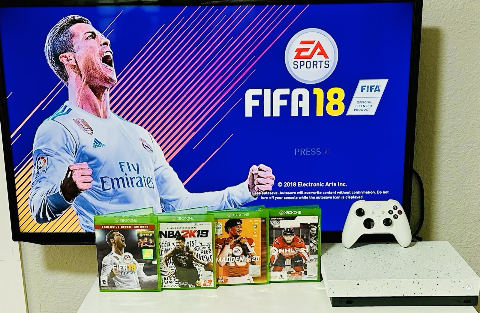 Microsoft Xbox One X NBA 2k20 Limited Edition Console W/4 Games, Remote & Cables