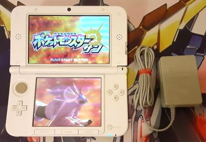 Nintendo 3DS XL LL Pokemon Pikachu Yellow Limited Console w/ Charger, Software