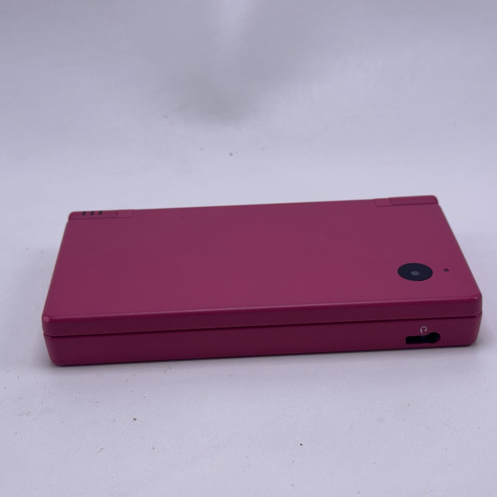 NINTENDO DSi Hot Pink Handheld Game Console With 12 Games Charger