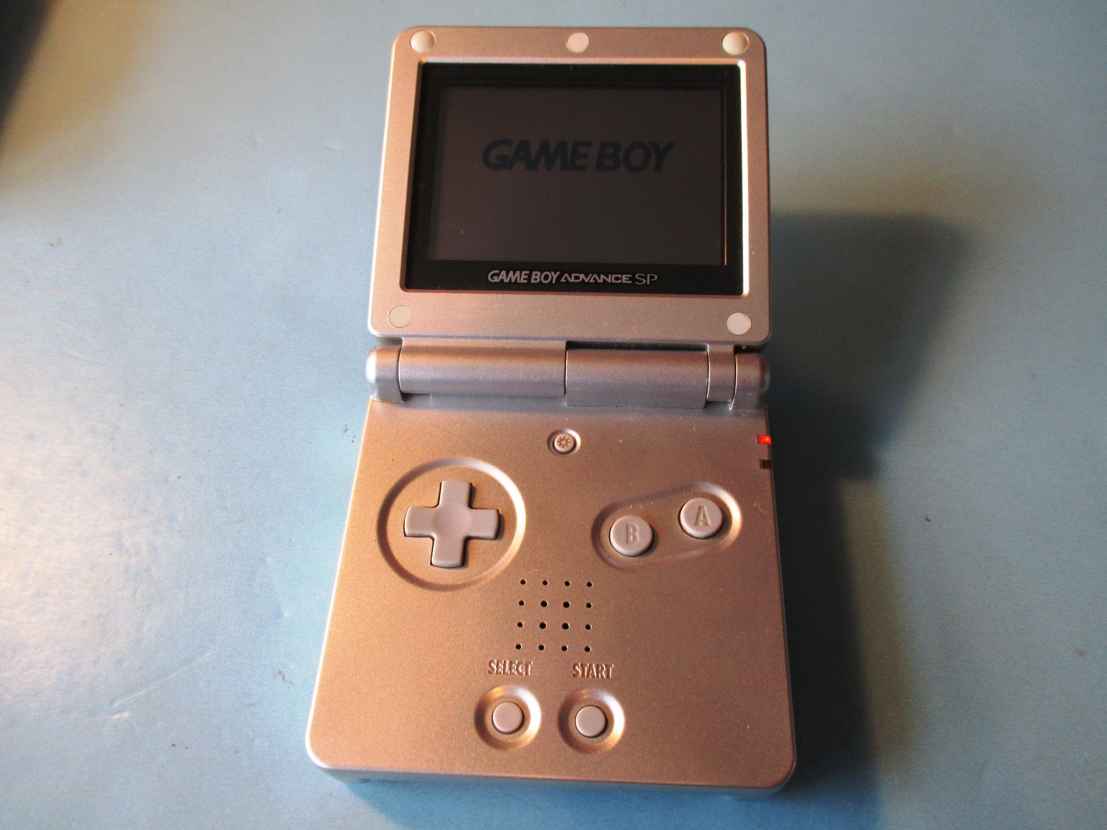Nintendo Game Boy Advance SP Platinum Silver System in Box w/Charger FREE Ship!