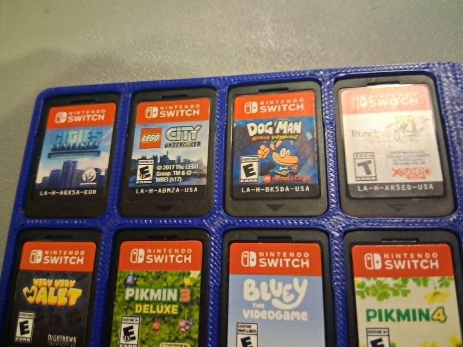 Excellent Condition Nintendo Switch OLED Console Lot with Games 1TB SD Card Case