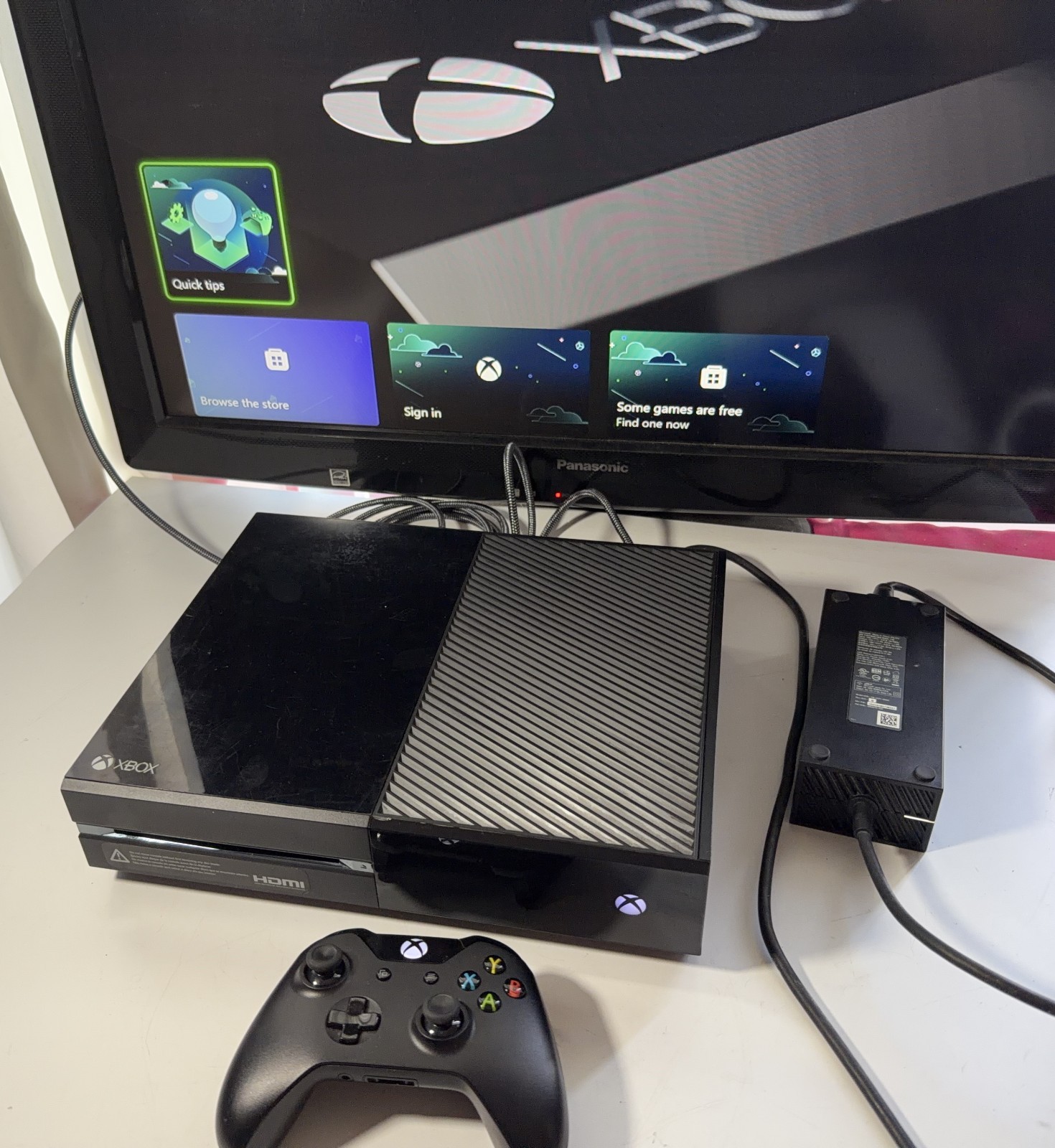 Microsoft Xbox One 500GB Console -Black 1540 Bundle with Controller, Cords, Game