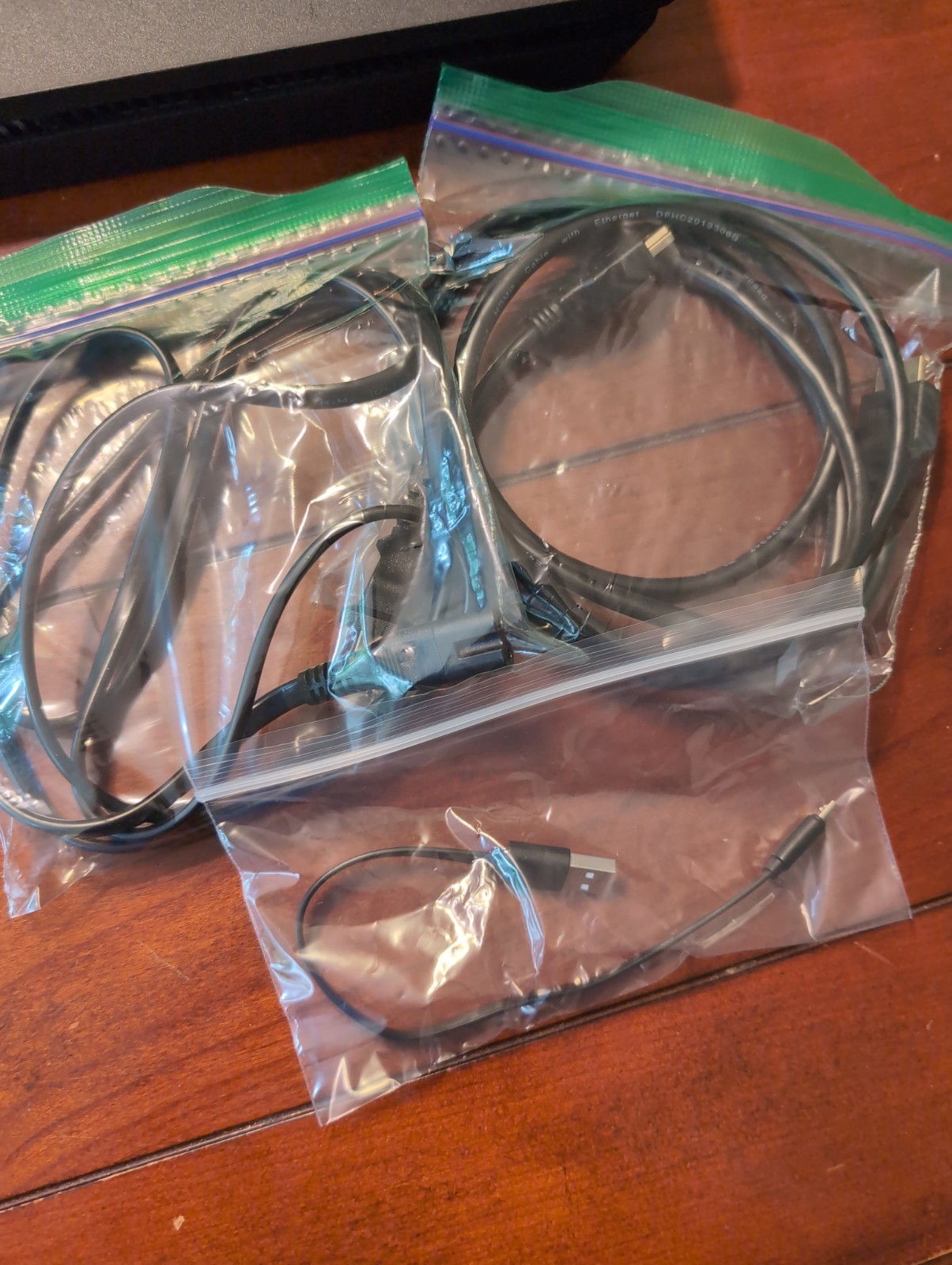 Sony playstation 4 Ps4 1TB Video Game System CUH-2215B Lot (READ)