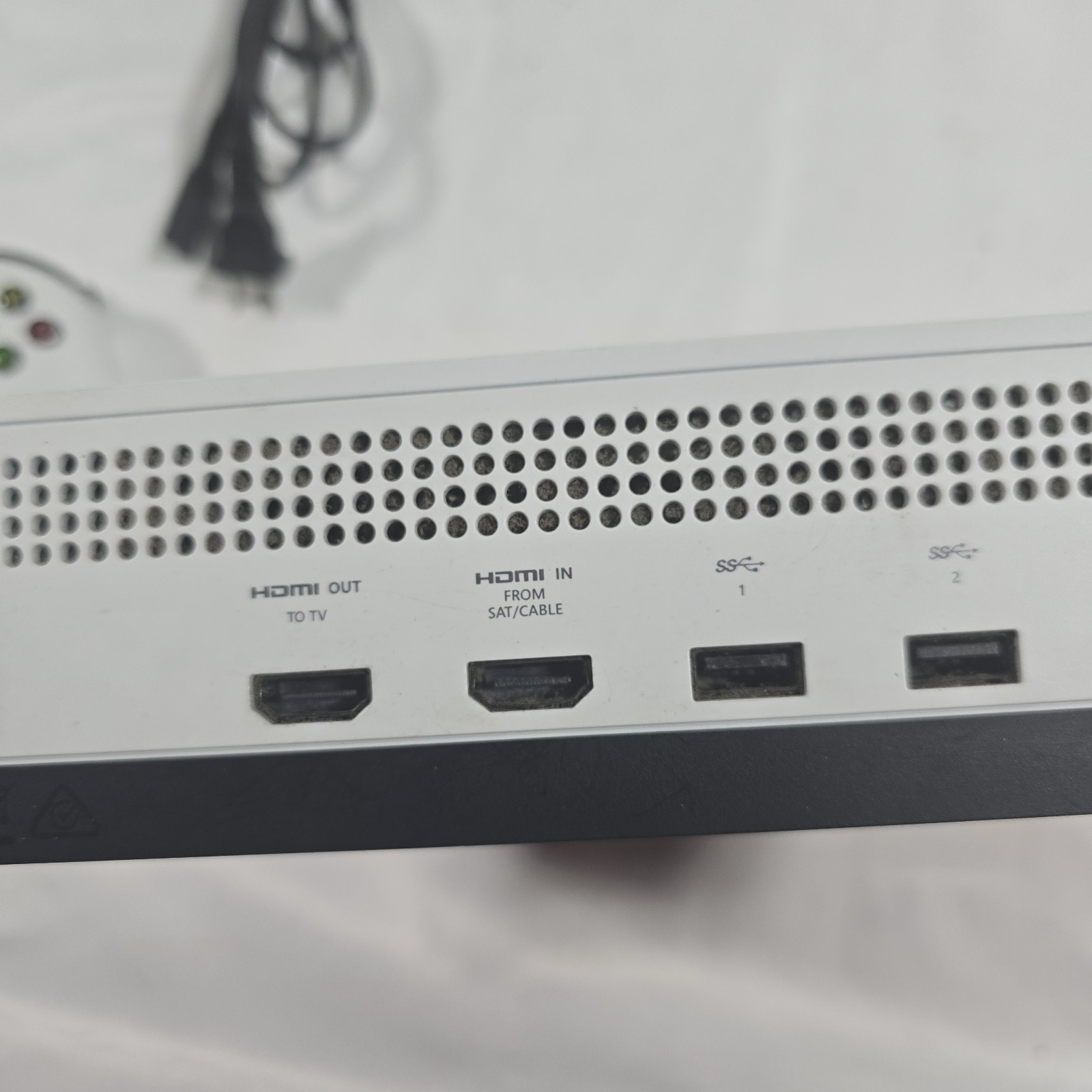 Microsoft Xbox One S 500GB – White Console, Controller, Power Cord